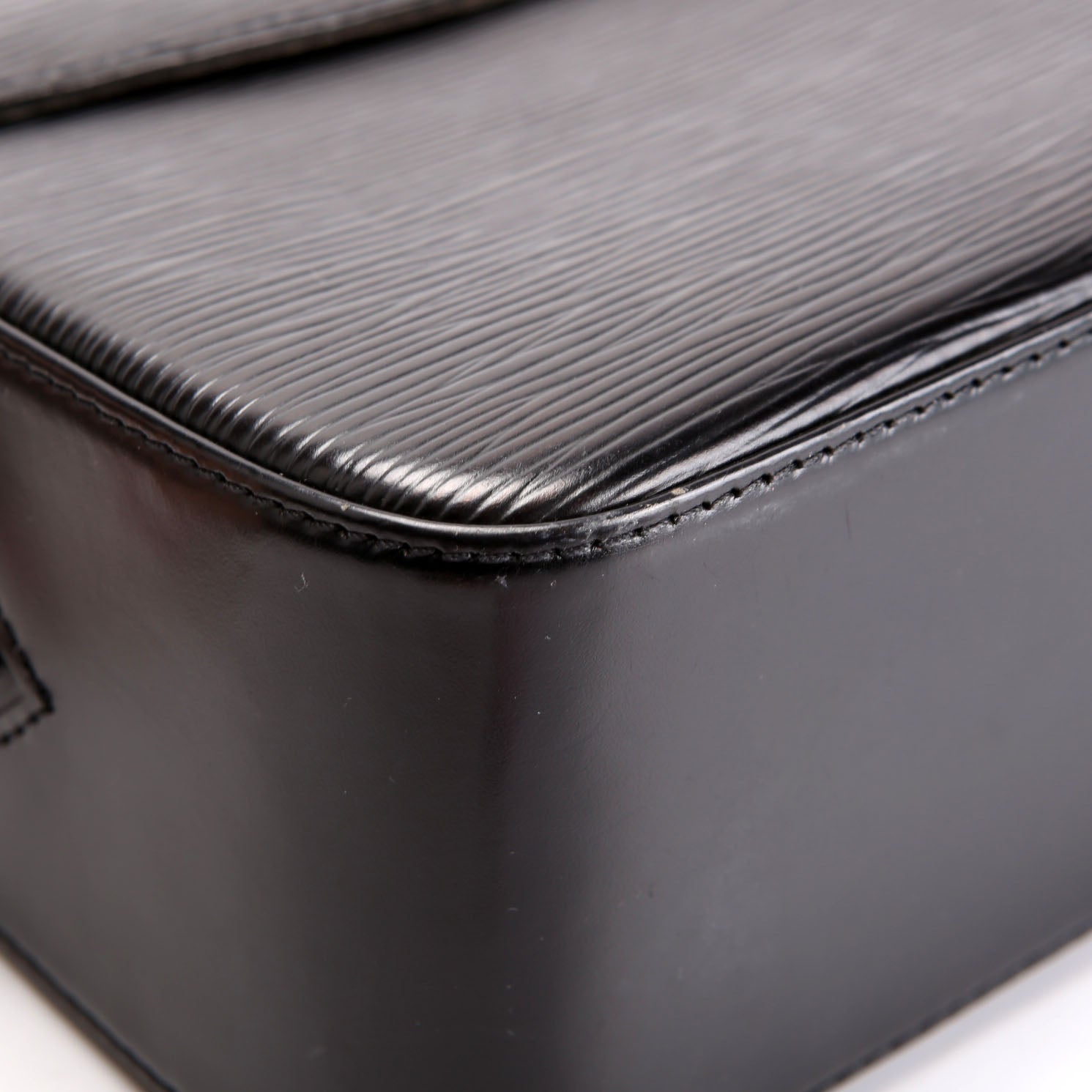 Buci Epi Black