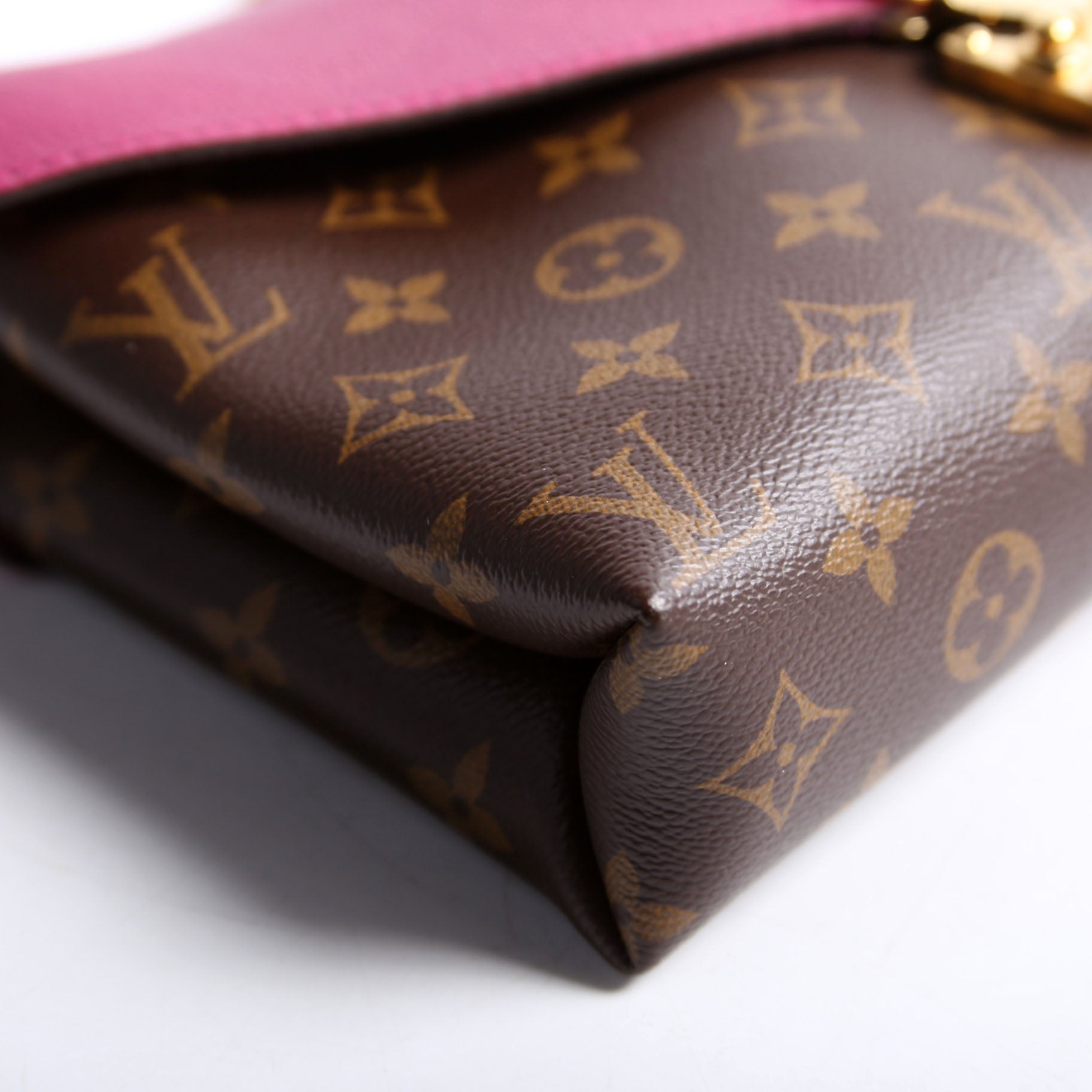 Pallas Chain Monogram Purple