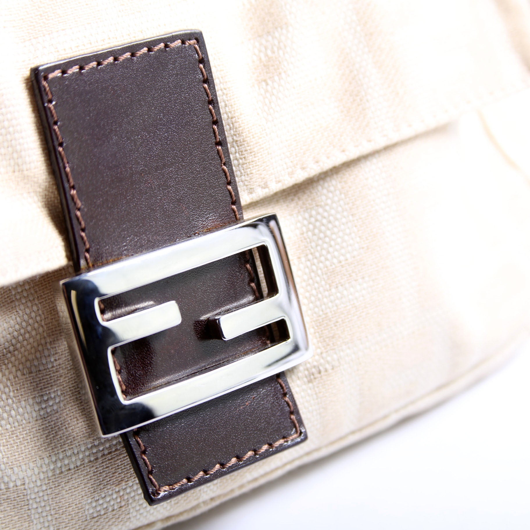 Baguette FF Zucca Vintage Beige