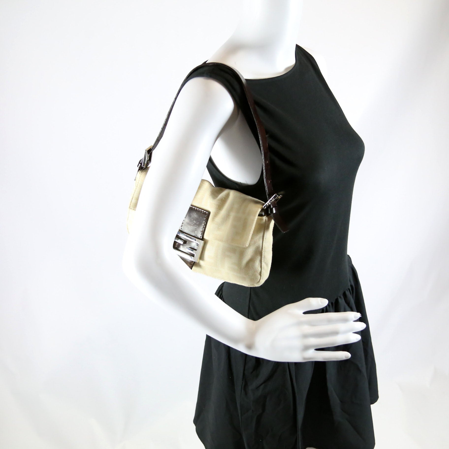 Baguette FF Zucca Vintage Beige