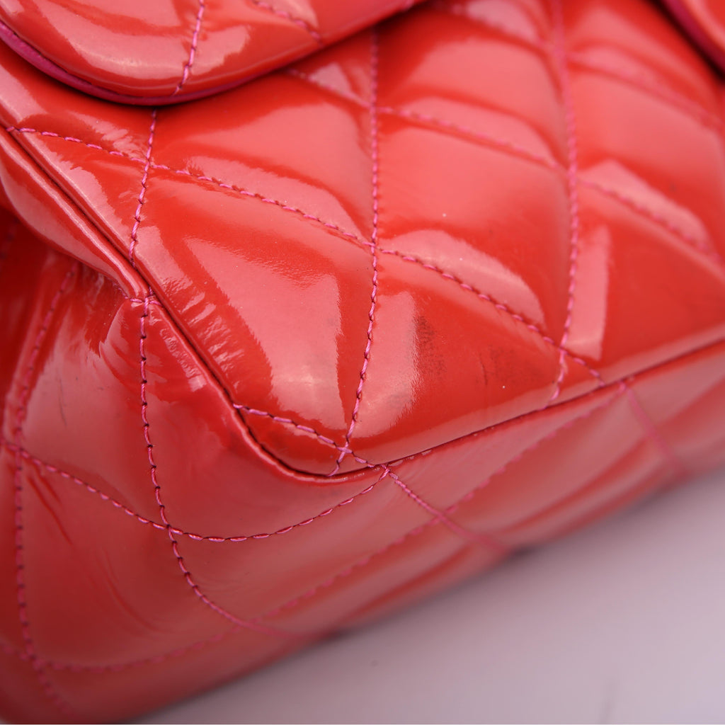 Classic Flap Jumbo Patent Red/Pink
