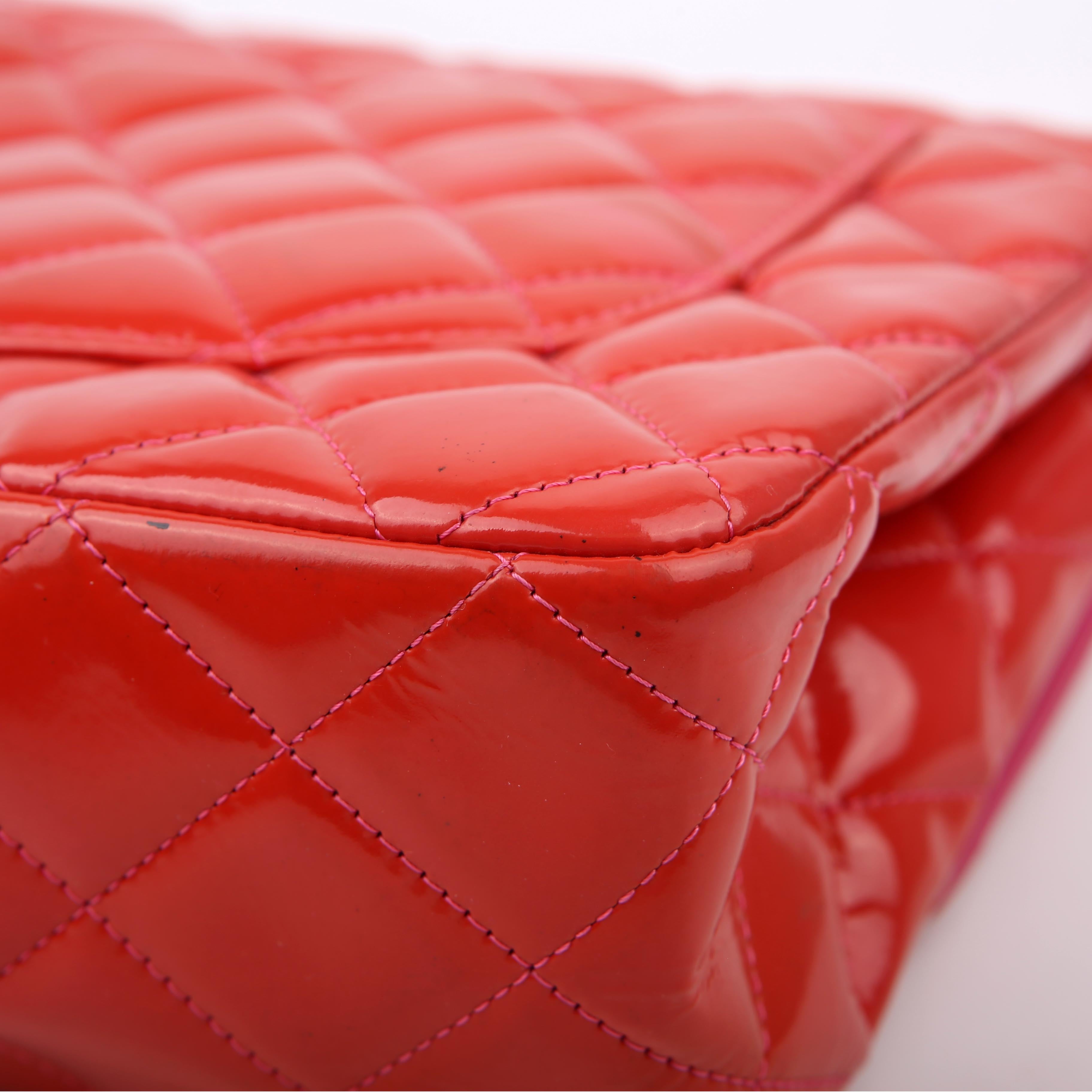 Classic Flap Jumbo Patent Red/Pink