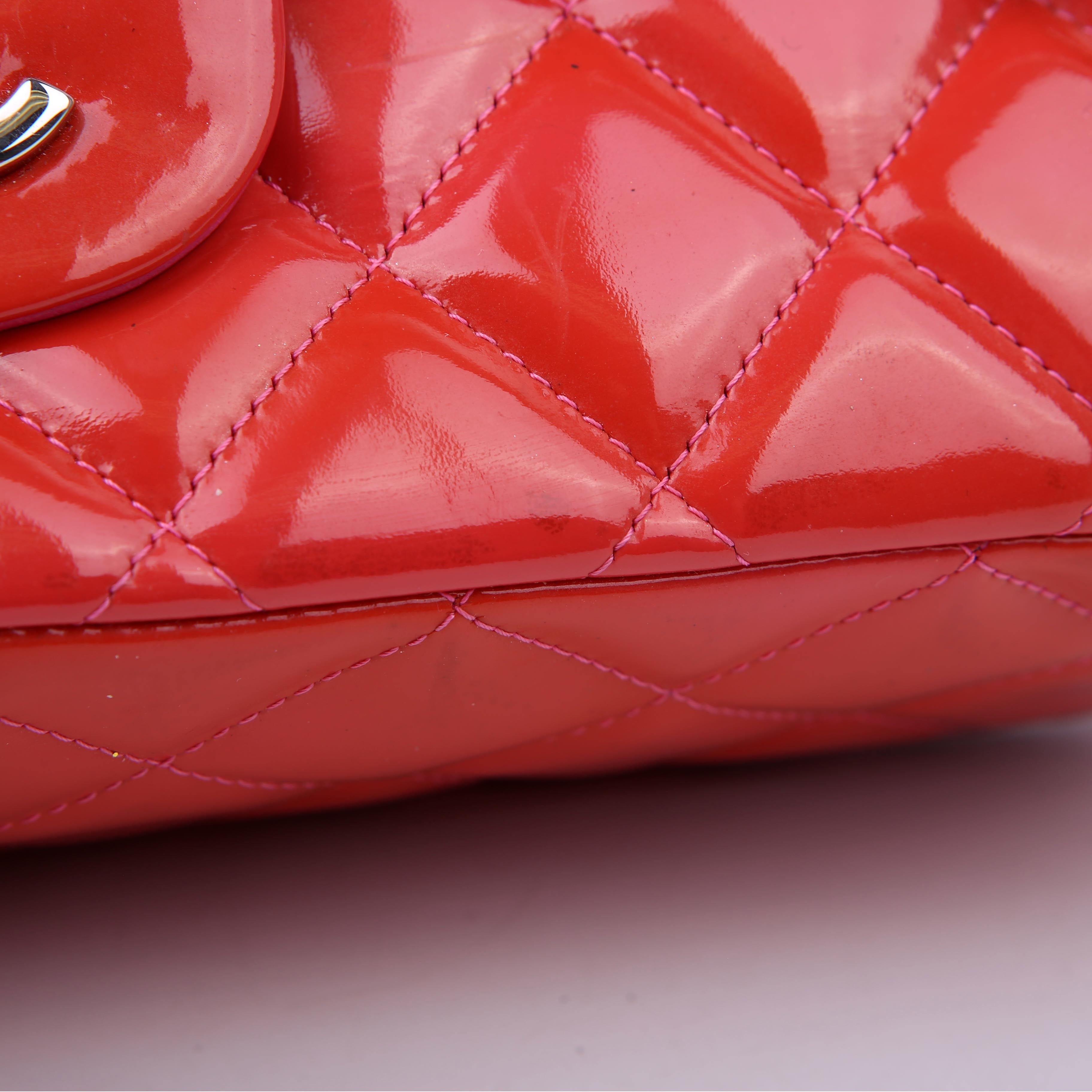 Classic Flap Jumbo Patent Red/Pink