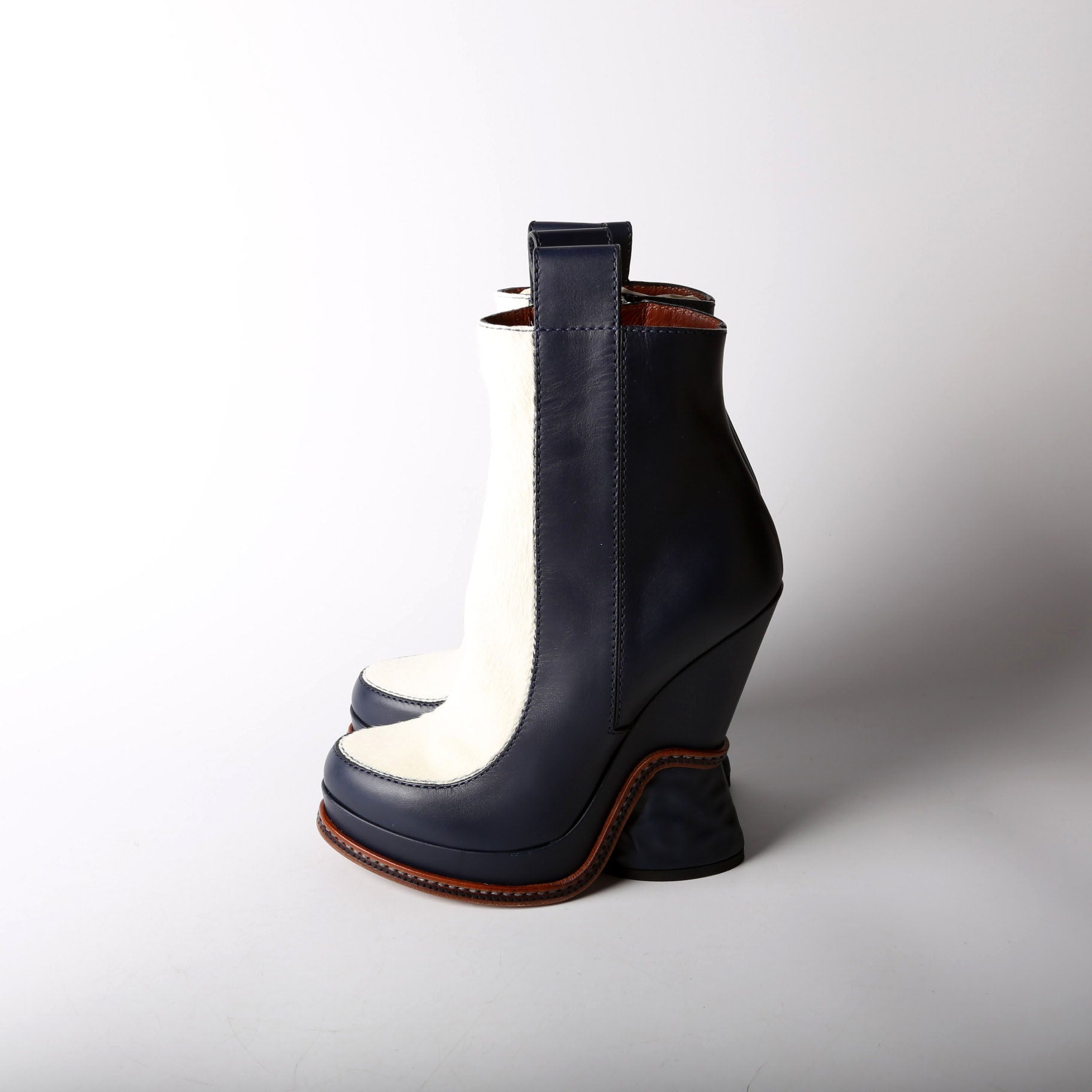 Chelsea Calf Fur Runaway Ankle Boots Size 37.5