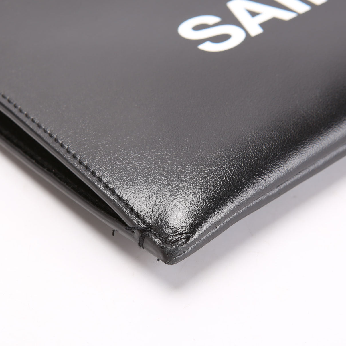 Logo Calfskin Leather Clutch 397294 Black