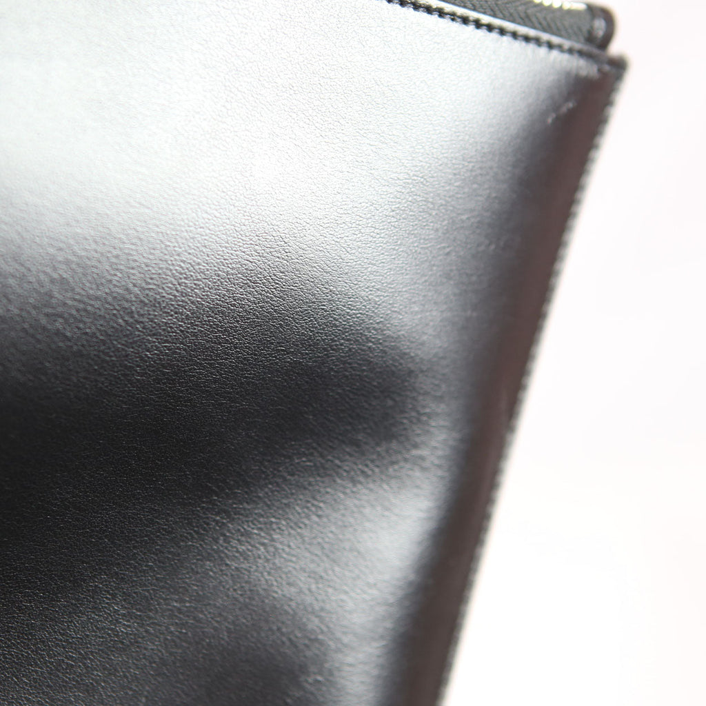Logo Calfskin Leather Clutch 397294 Black