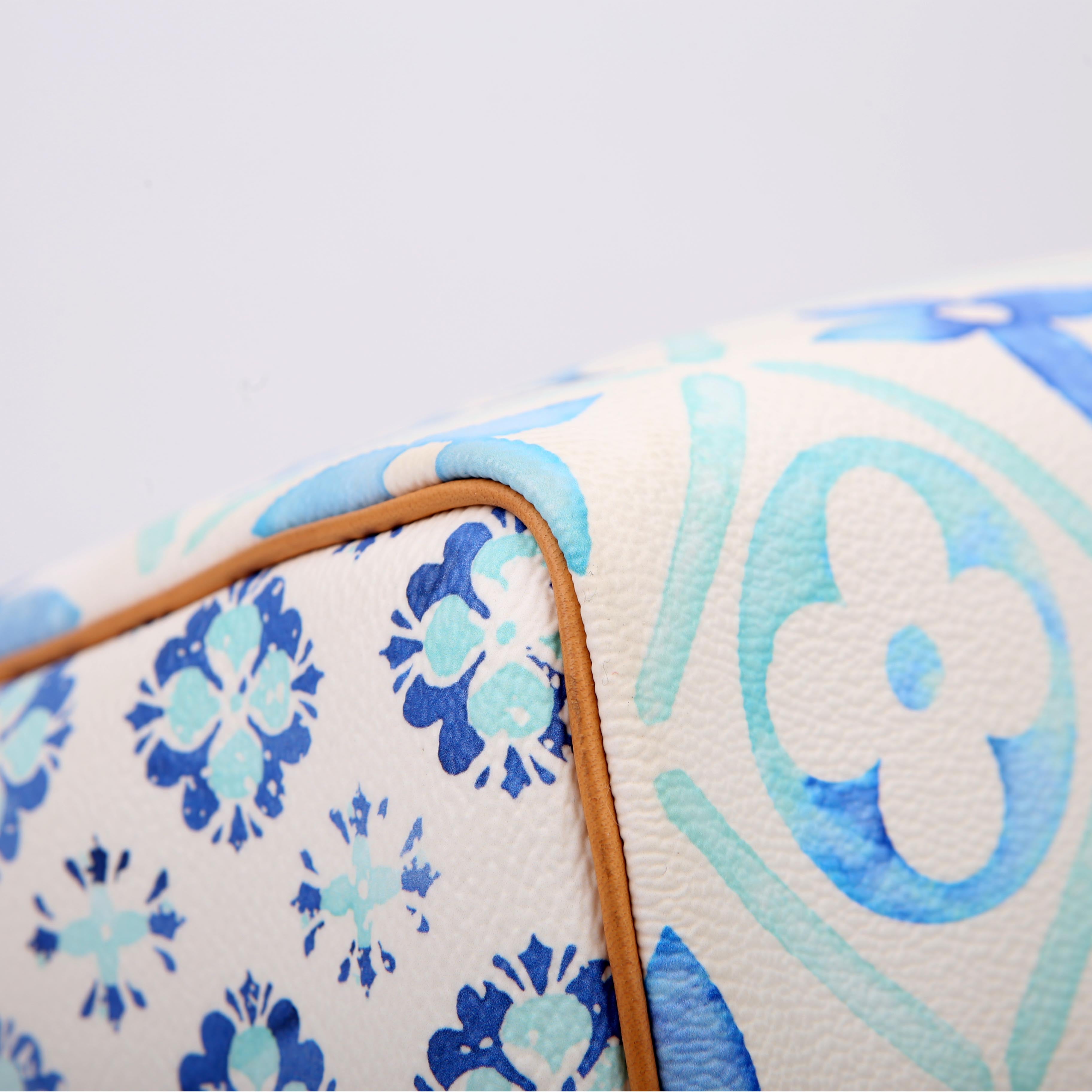 Speedy 25 Bandouliere Tiles By the Pool Blue