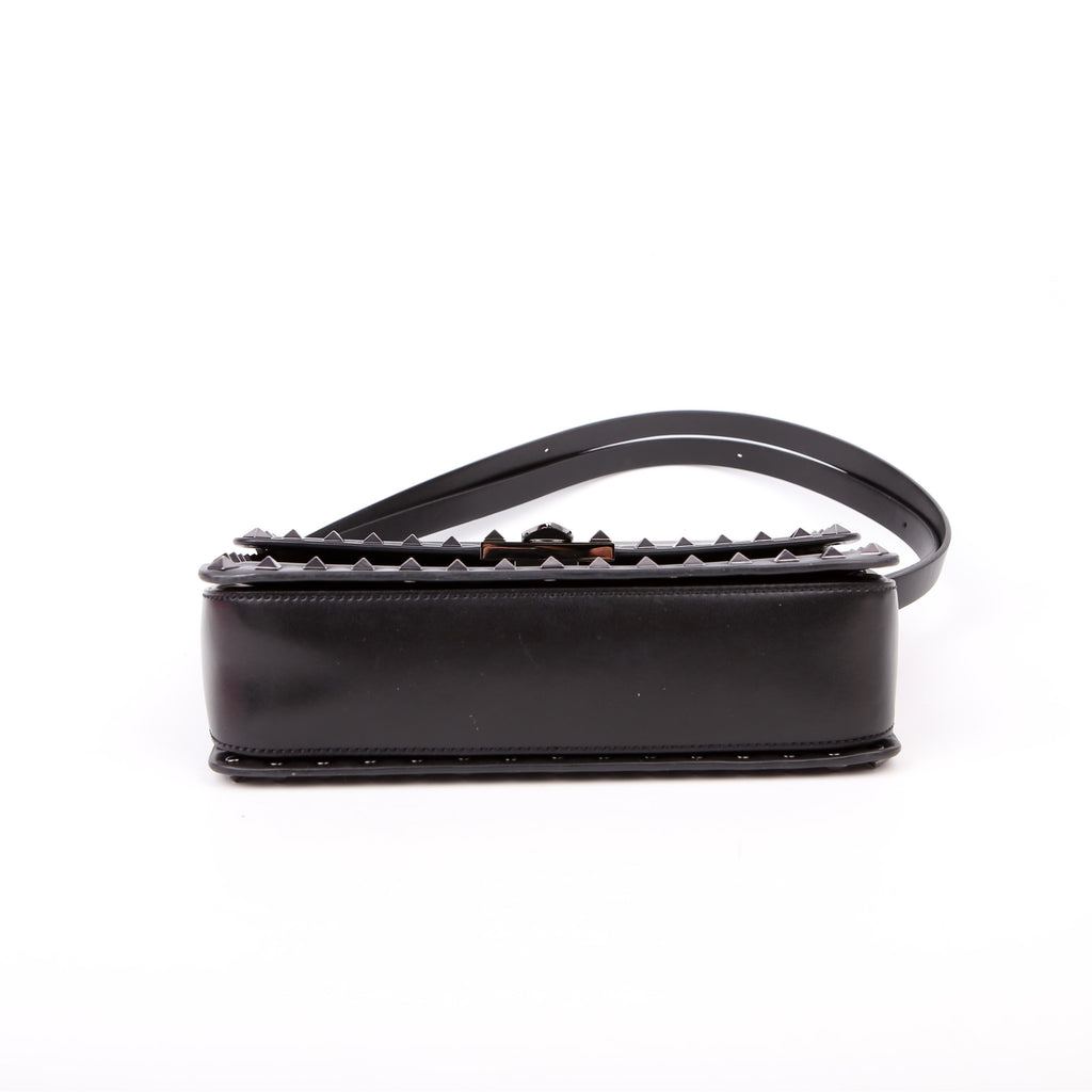 Rockstud23 East-West Shoulder Bag Black