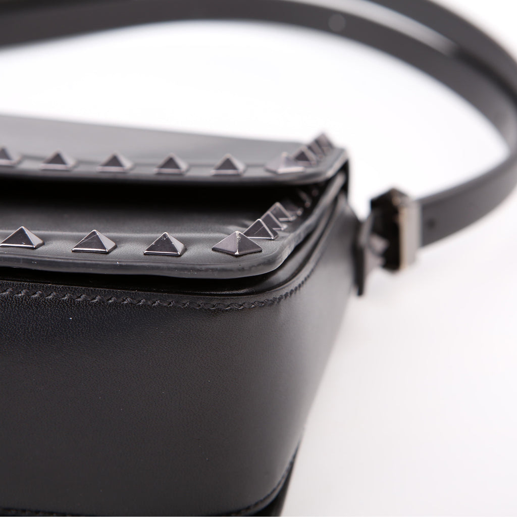 Rockstud23 East-West Shoulder Bag Black