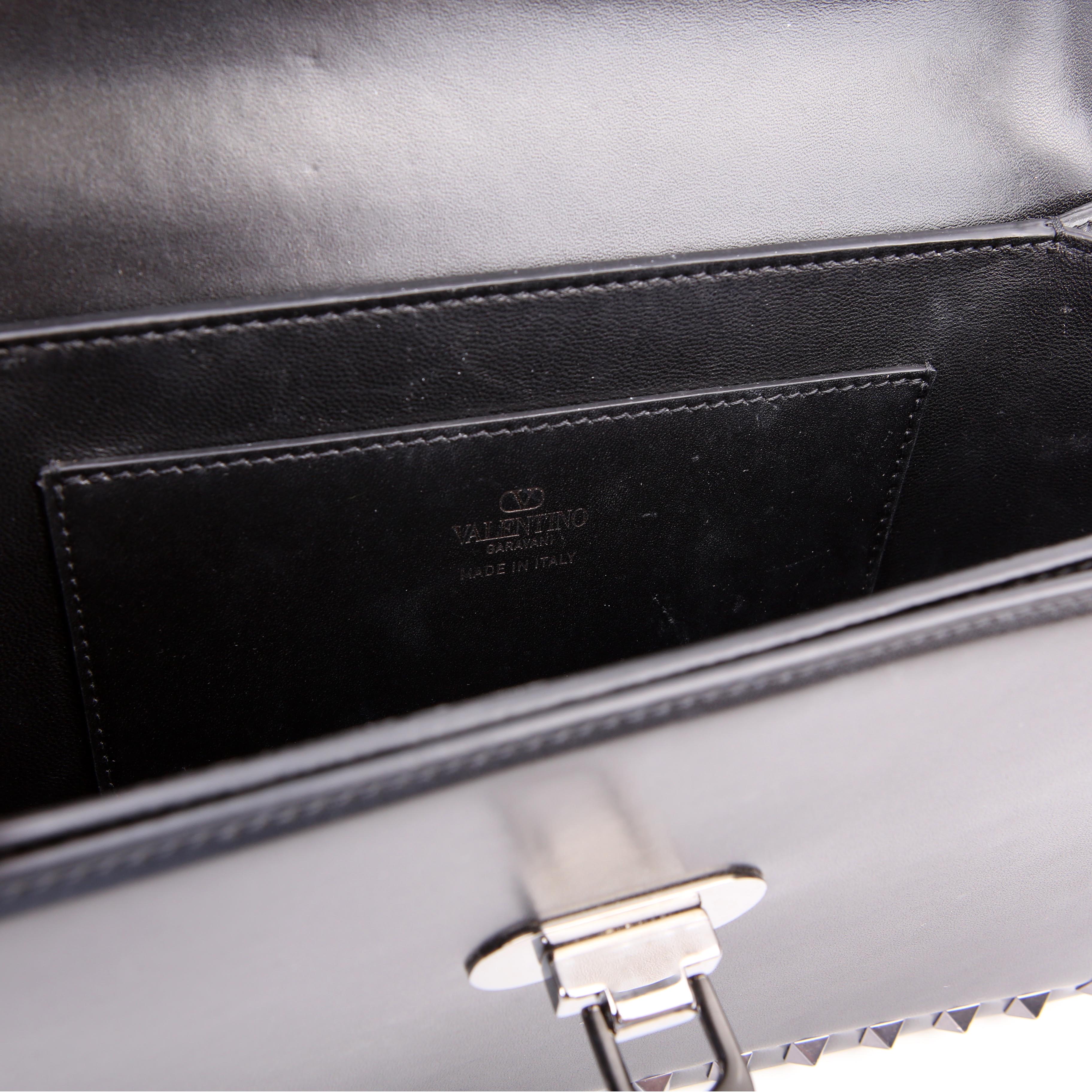 Rockstud23 East-West Shoulder Bag Black