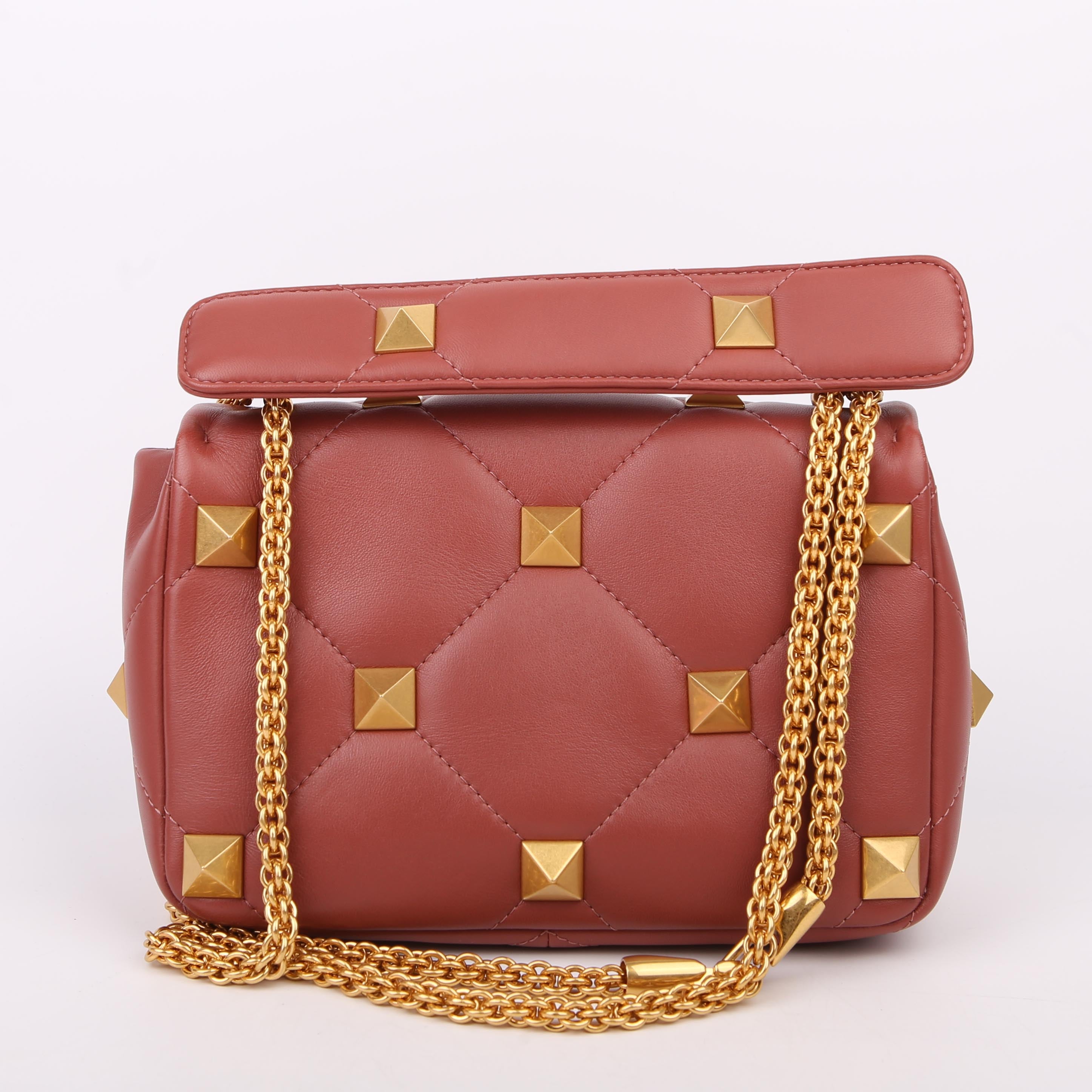 Roman Stud Medium Shoulder Bag Pink