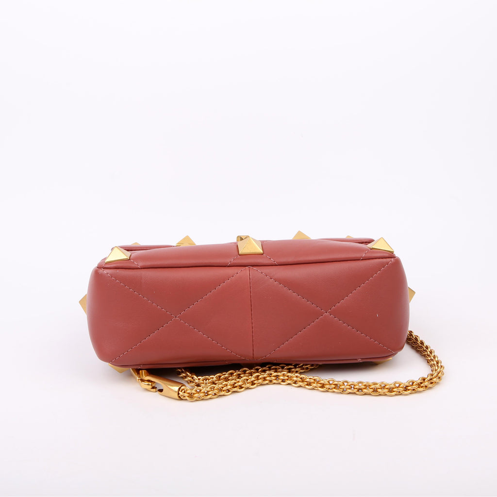 Roman Stud Medium Shoulder Bag Pink