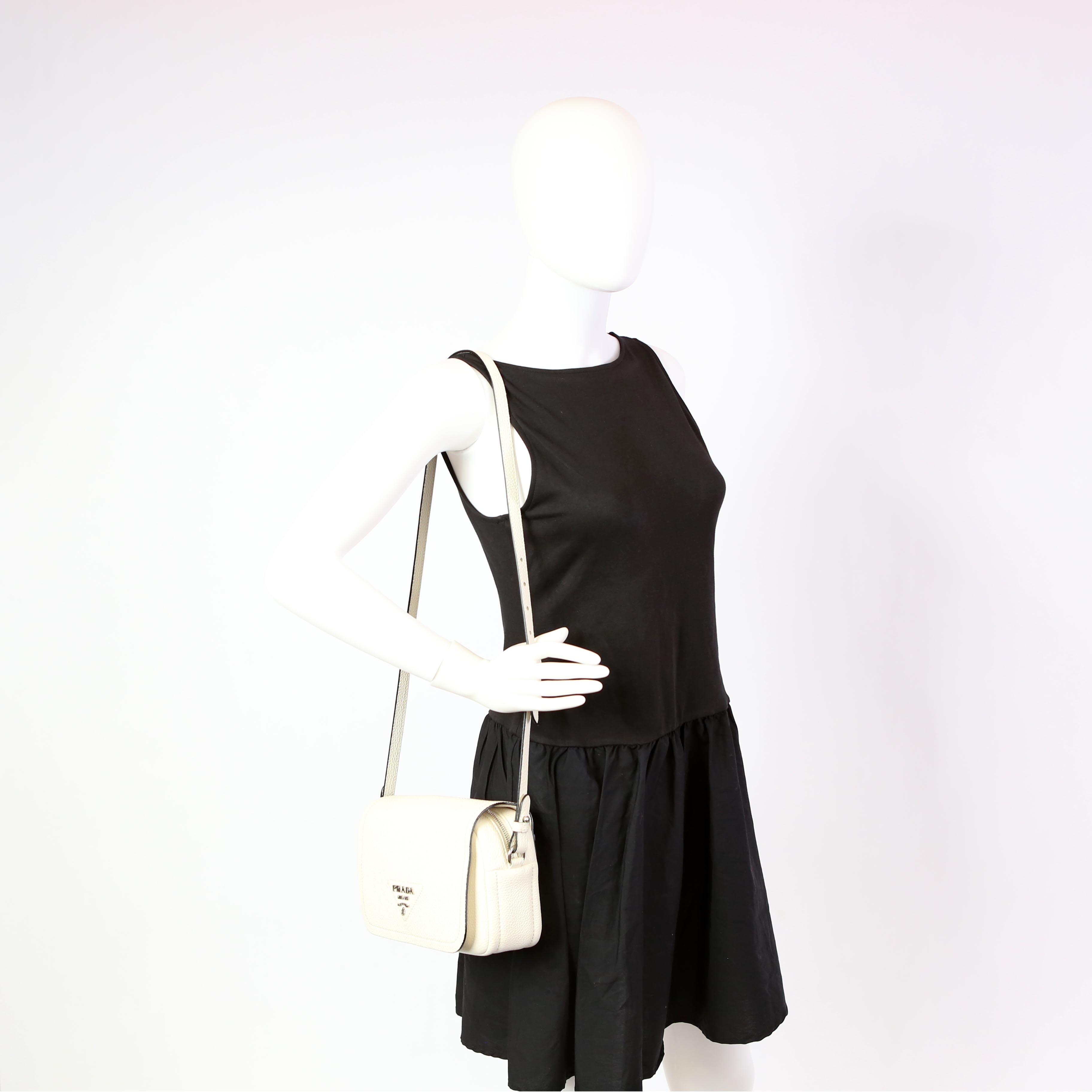 1BD314 Logo Leather Shoulder Small White