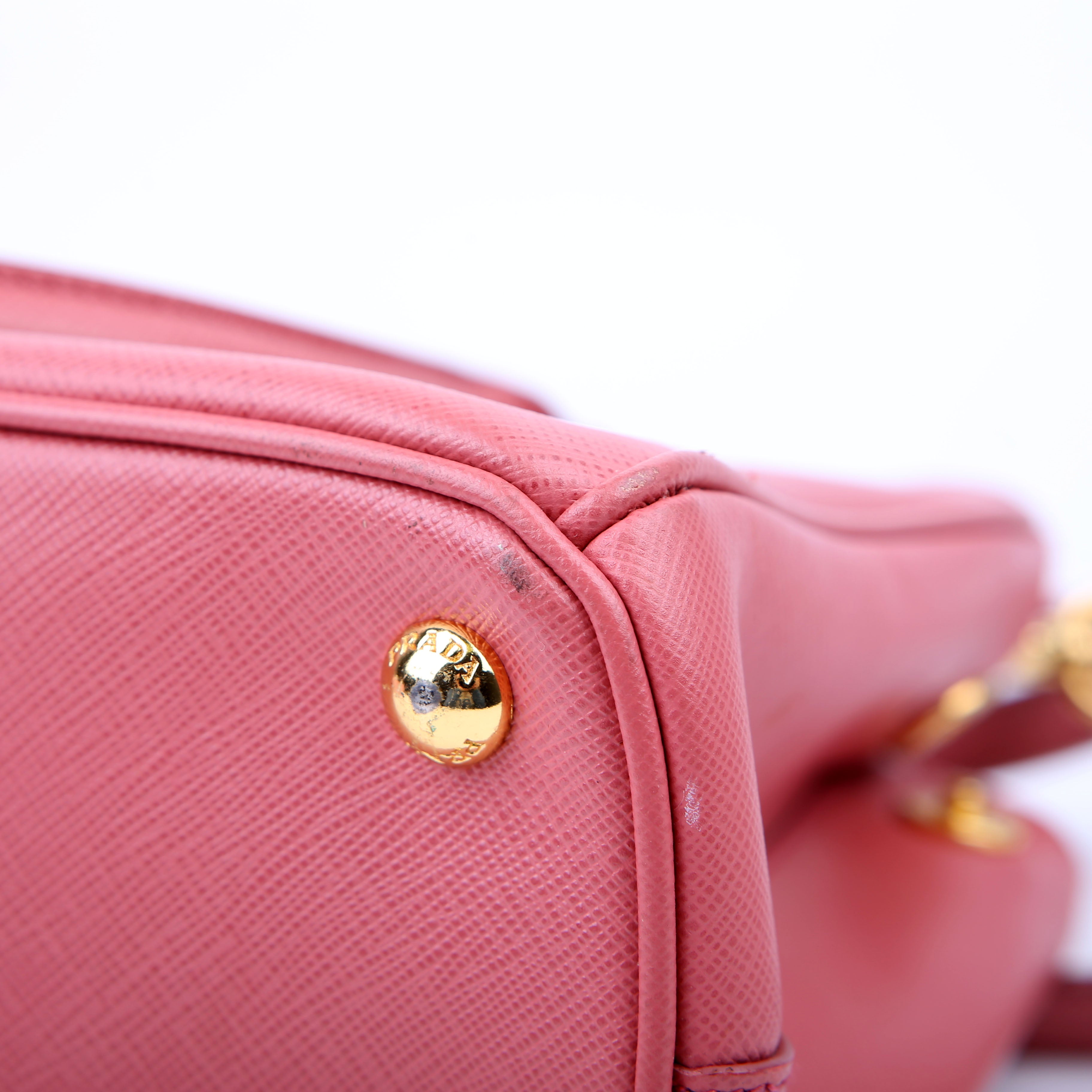 Prada Saffiano Galleria Small Pink