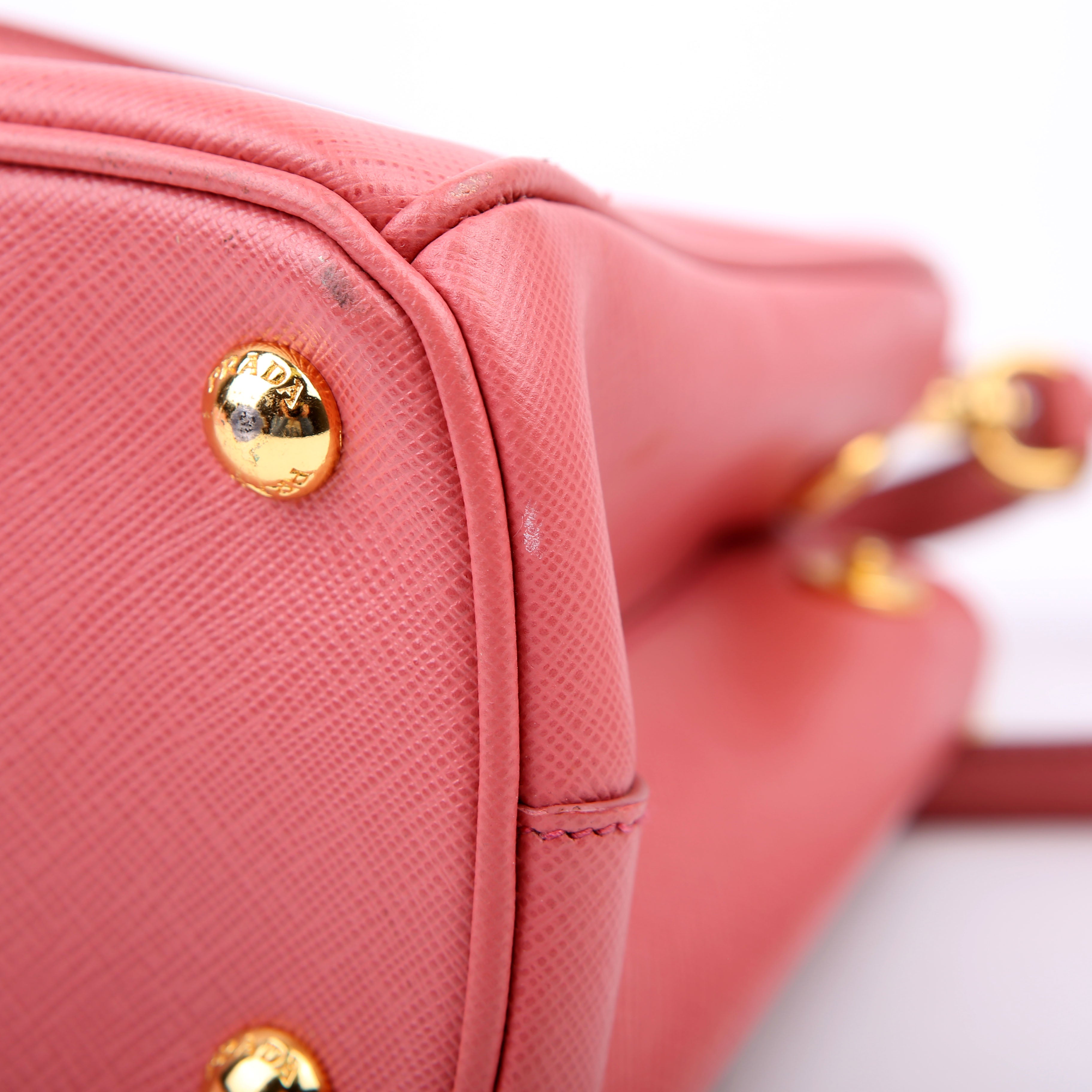 Prada Saffiano Galleria Small Pink