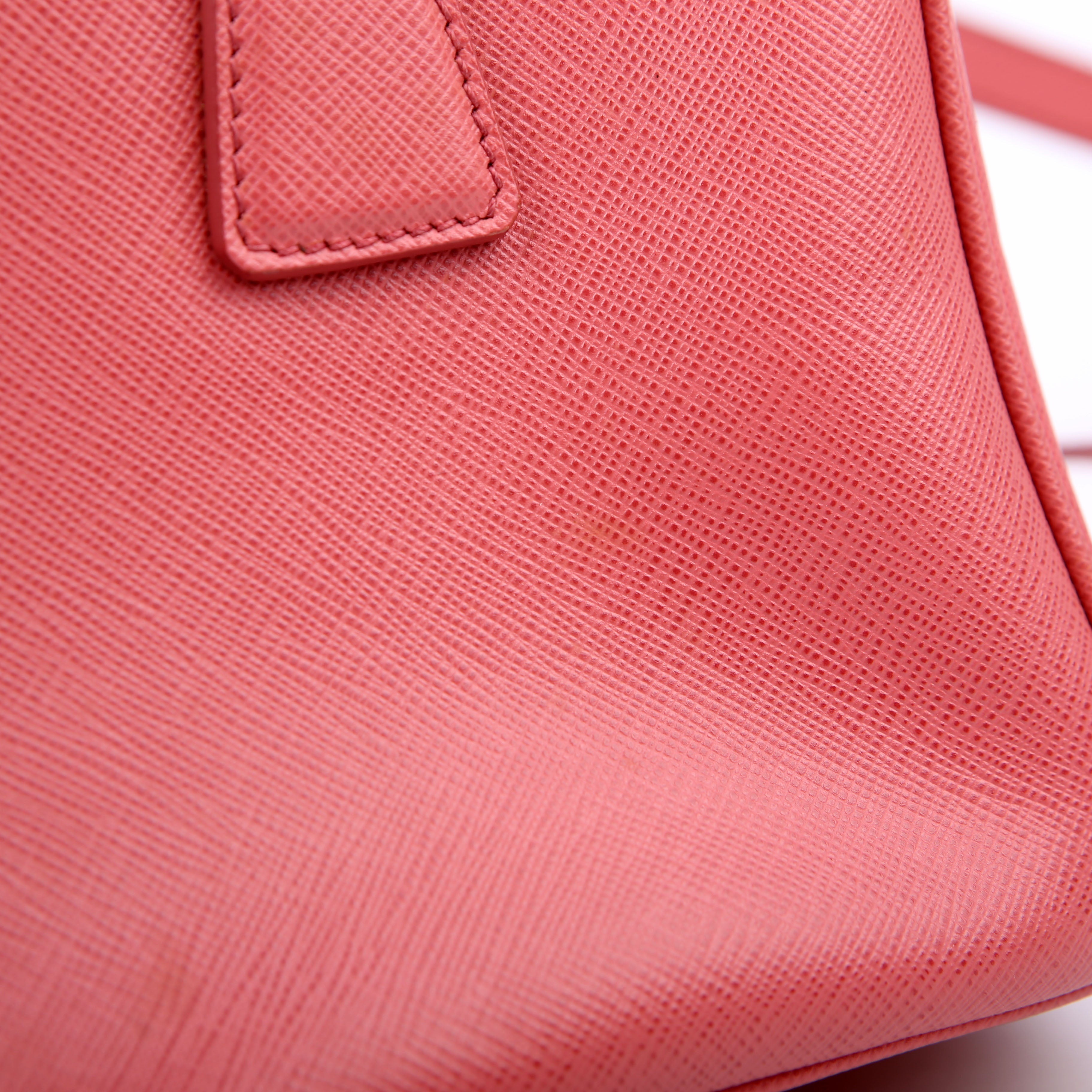 Prada Saffiano Galleria Small Pink