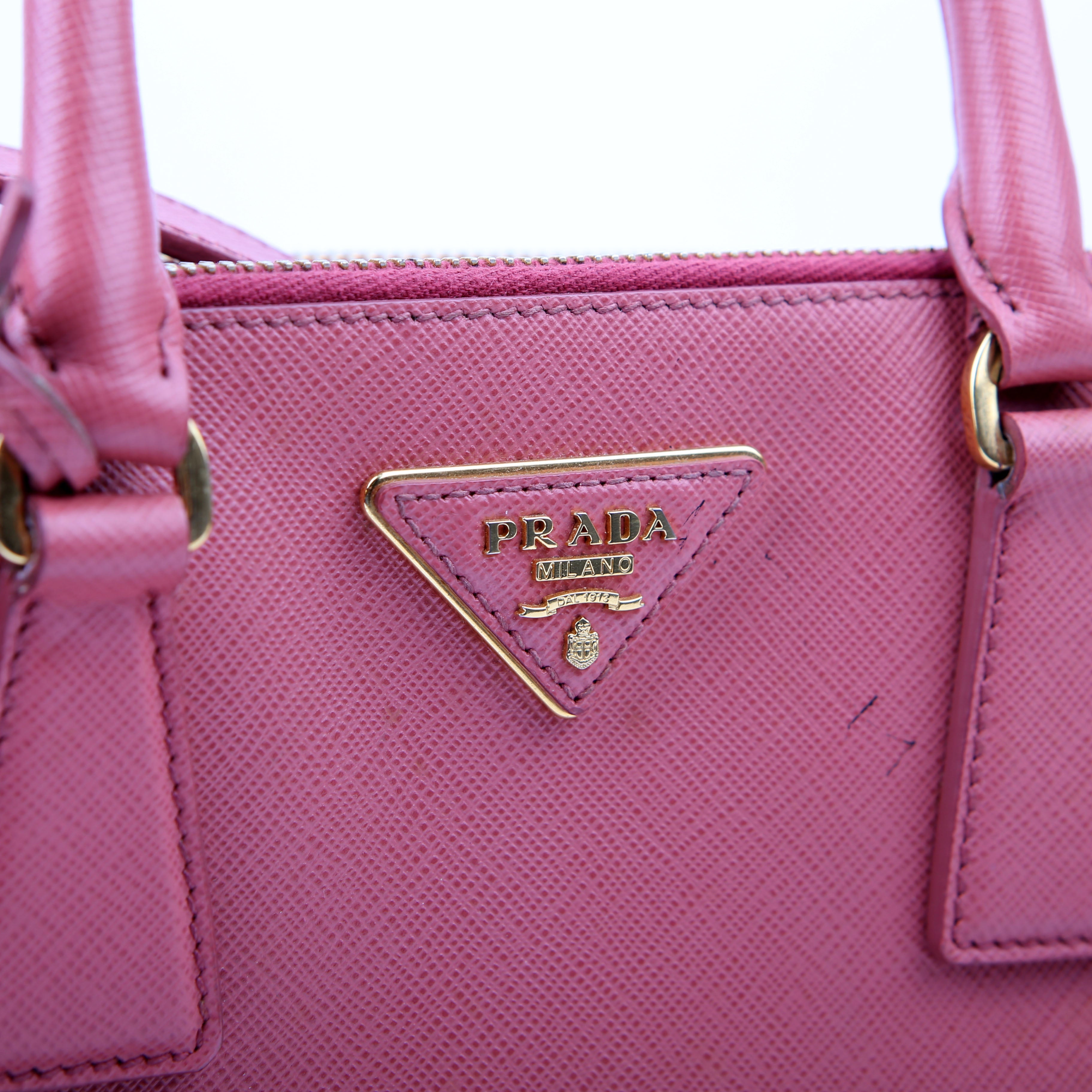 Prada Saffiano Galleria Small Pink