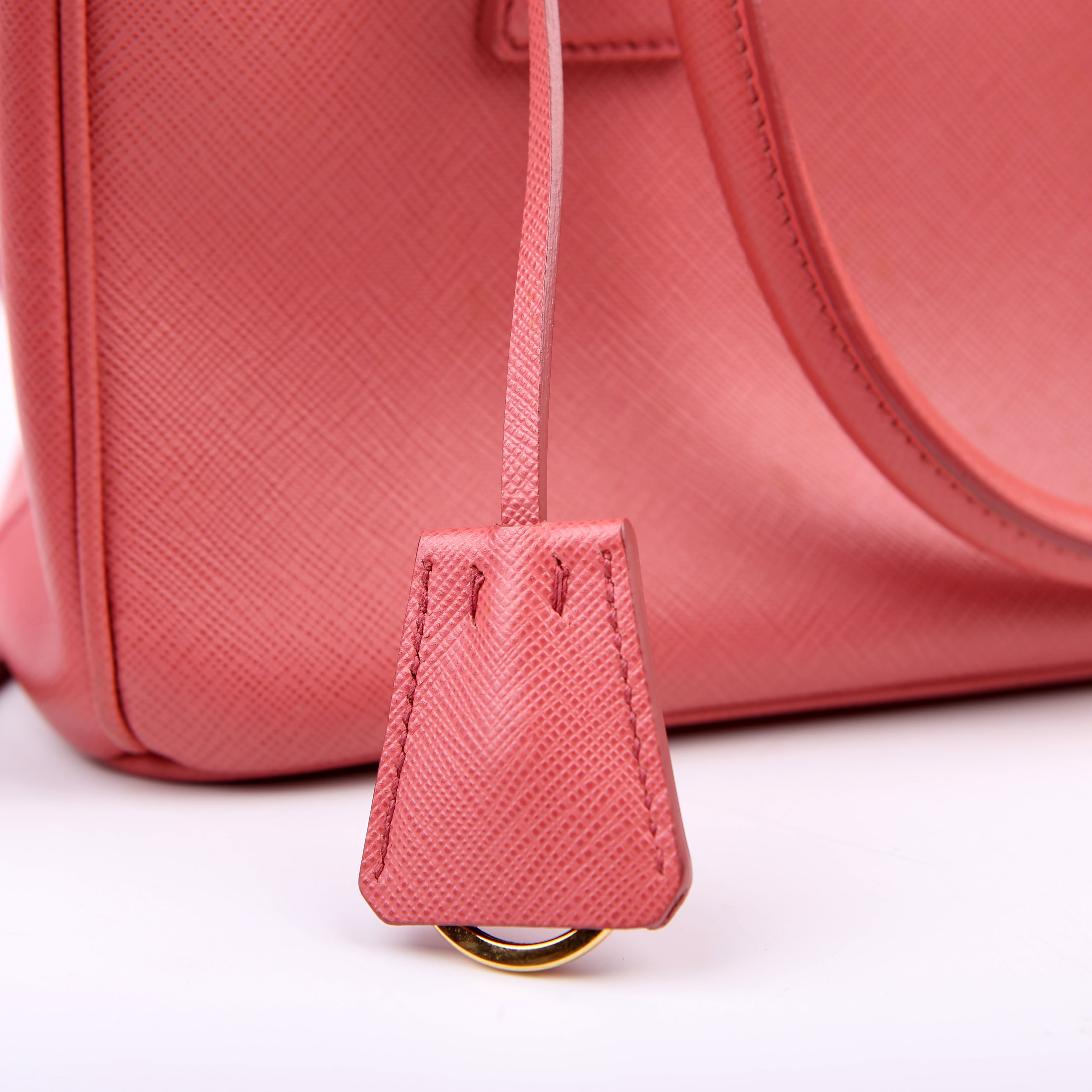 Prada Saffiano Galleria Small Pink