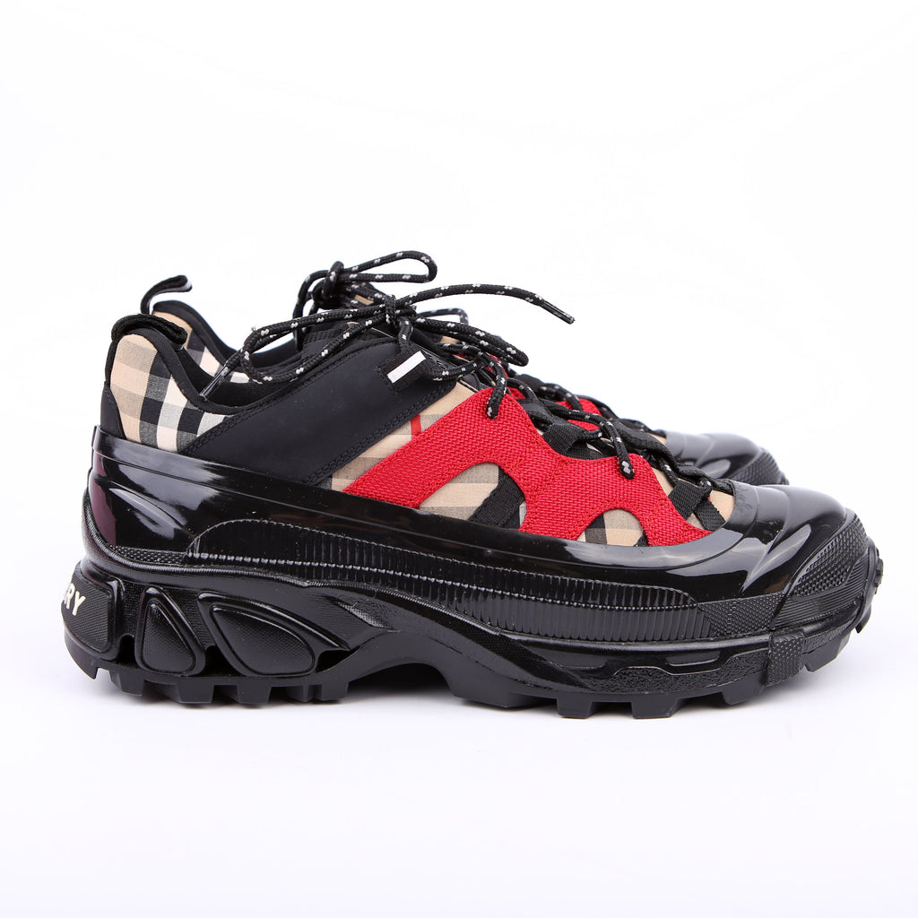 Arthur Check Sneakers Size 40 Black