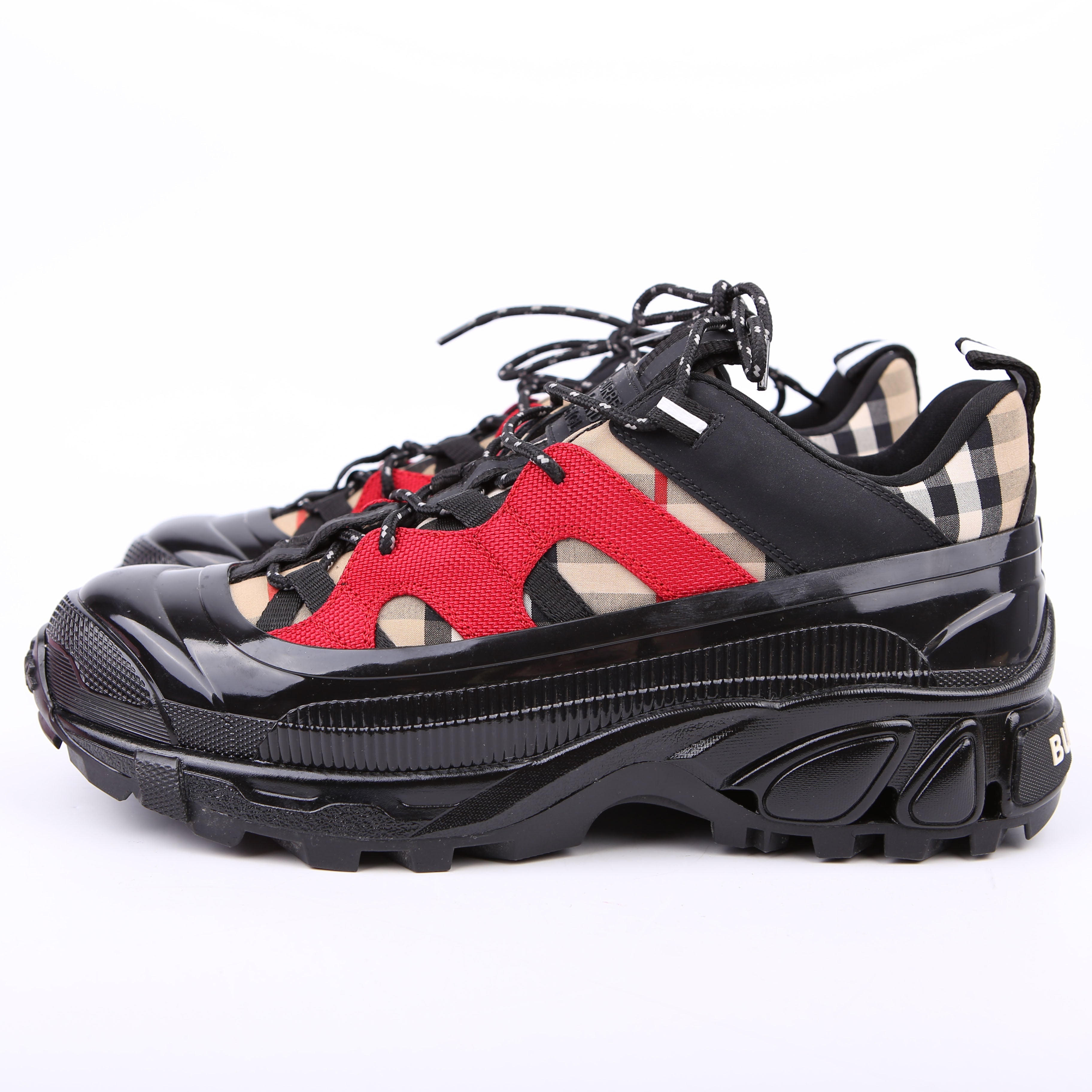 Arthur Check Sneakers Size 40 Black