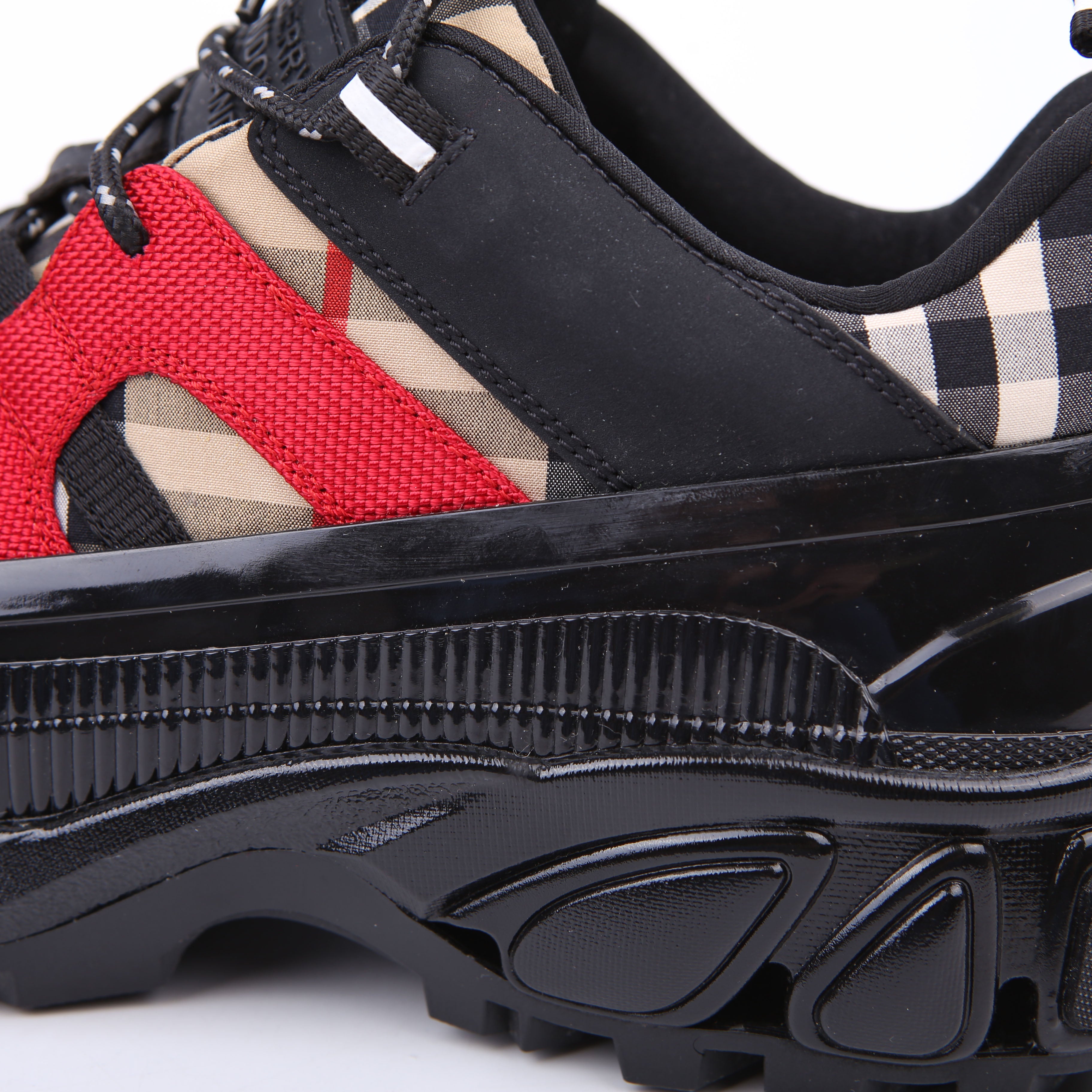 Arthur Check Sneakers Size 40 Black