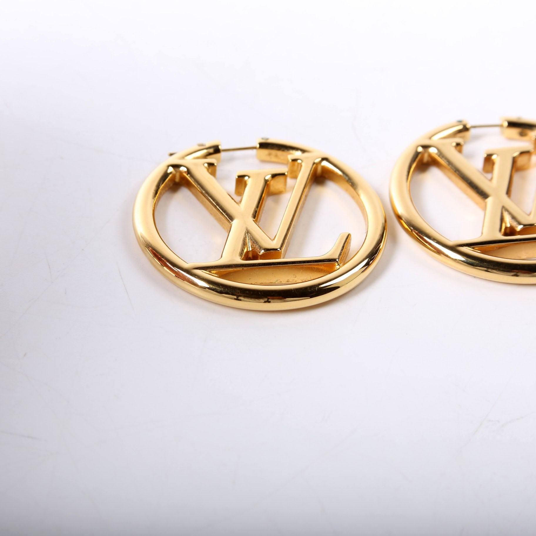 Louise Hoops GM Gold