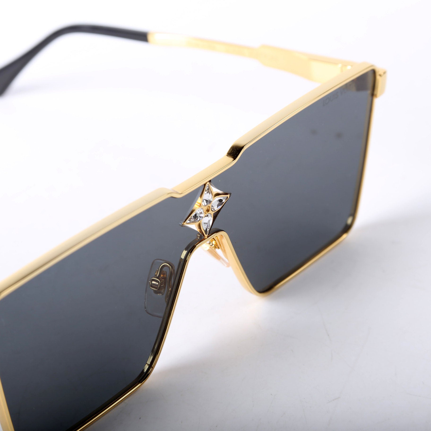 Z1700U Cyclone Metal Sunglasses Black/Gold