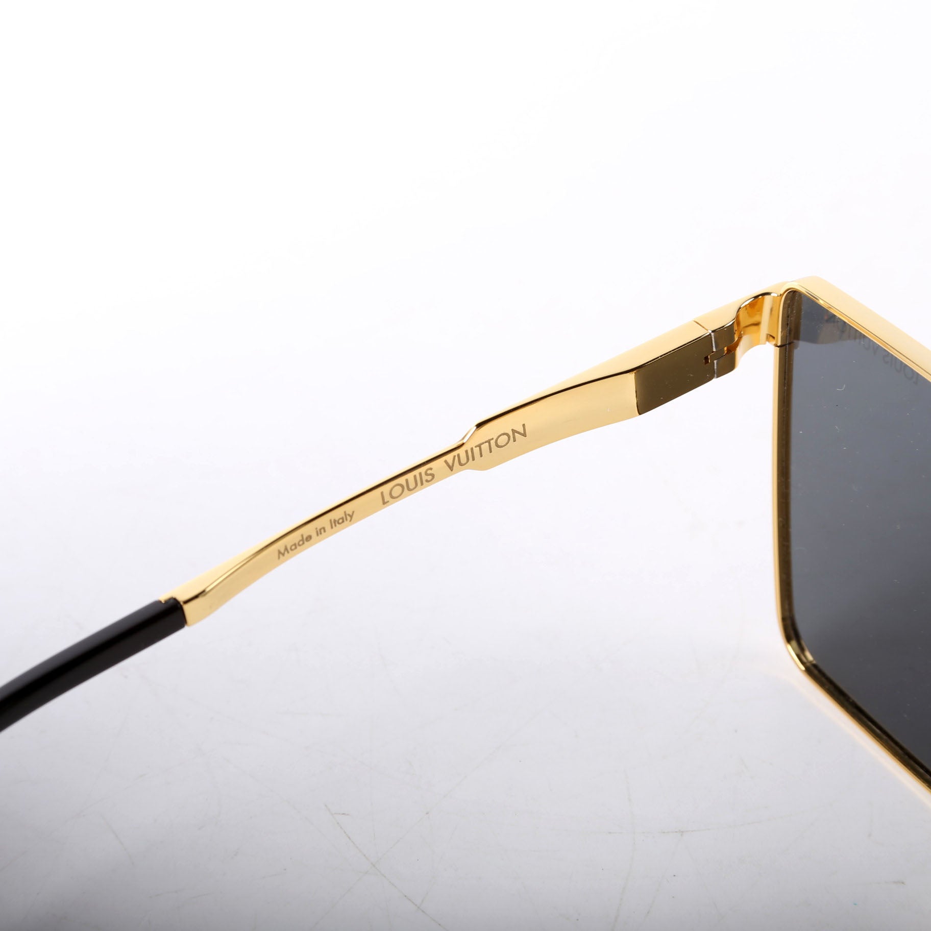 Z1700U Cyclone Metal Sunglasses Black/Gold