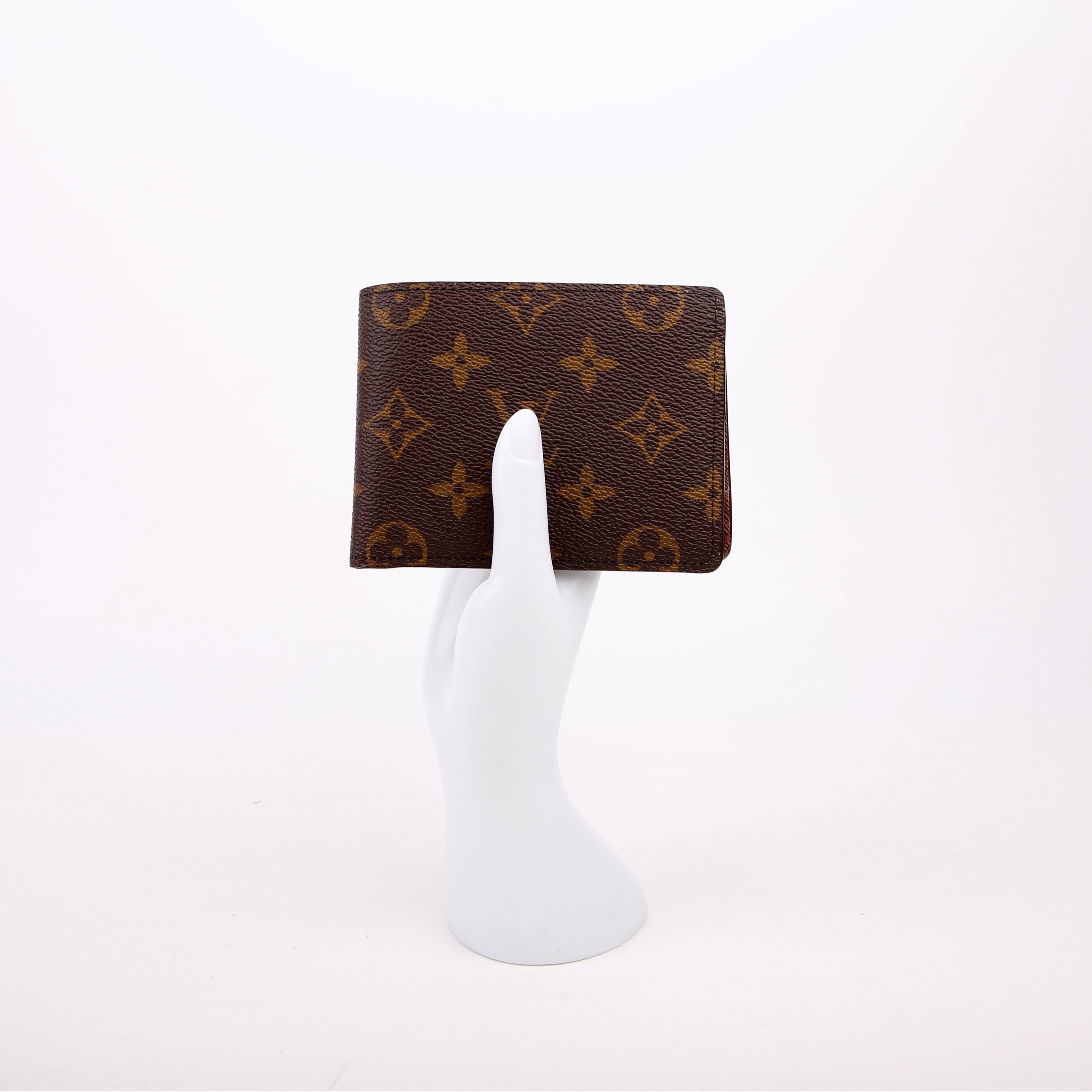 Mens Multiple Wallet Monogram