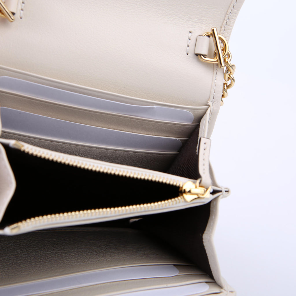 Gucci 725219 Blondie Leather Chain Wallet White