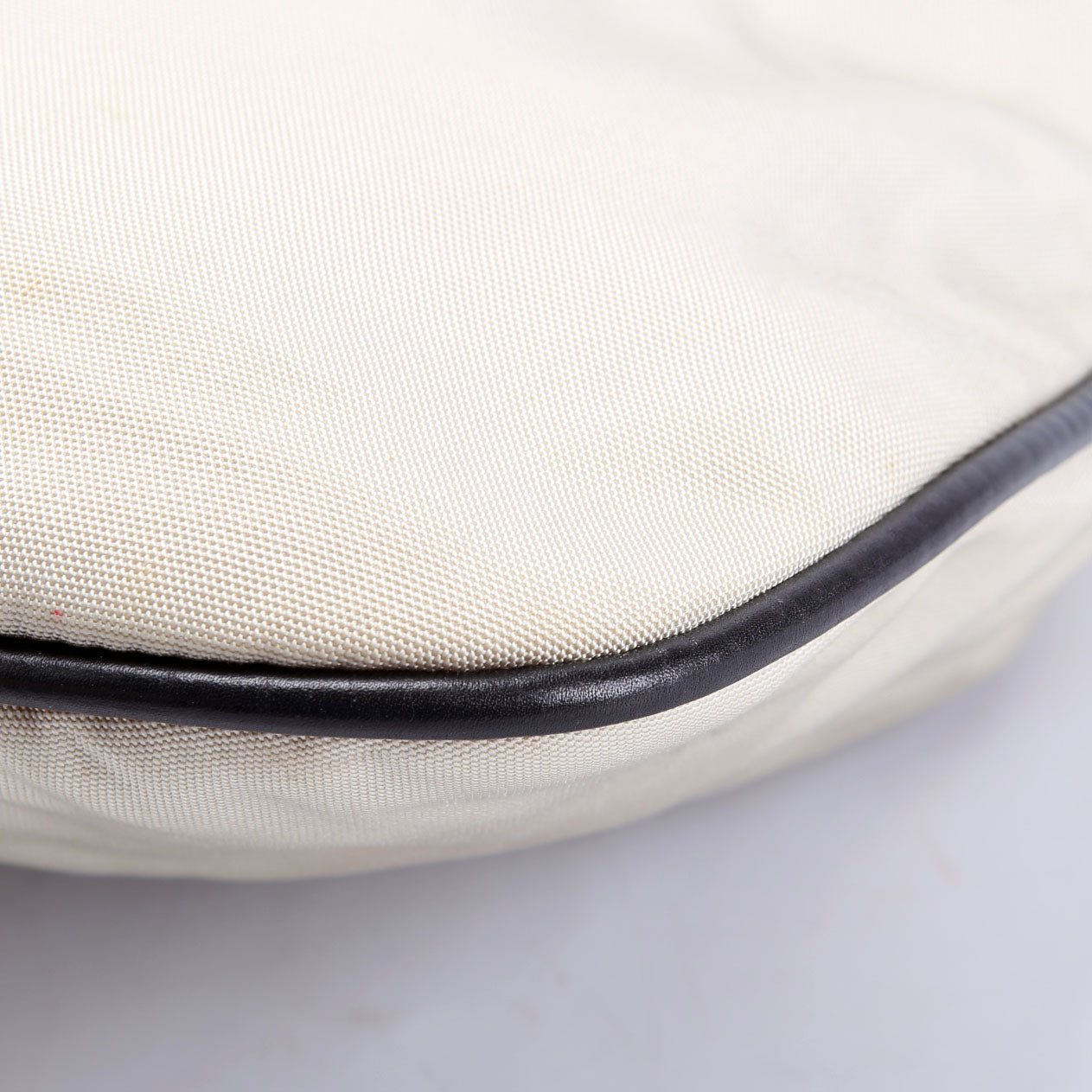 Gucci 001.0340 Jackie 1961 Drawstring Hobo Nylon Beige/Black