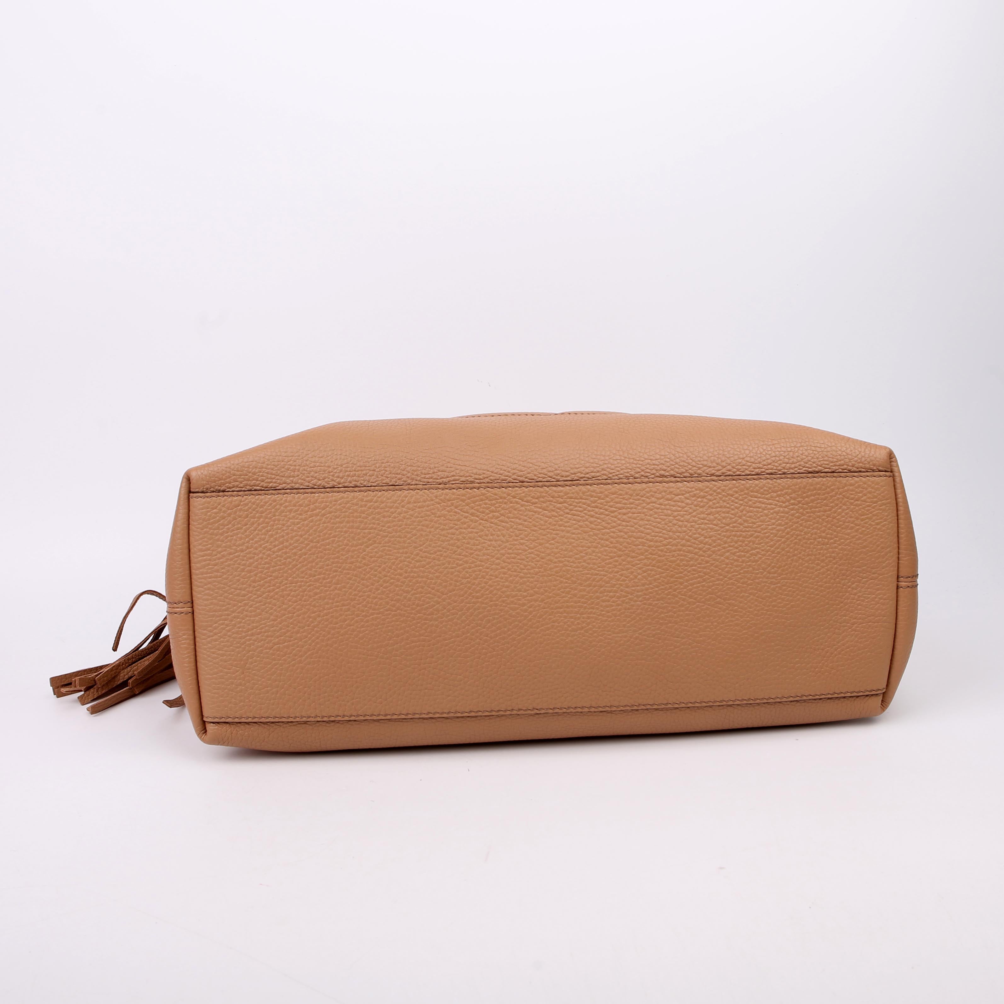Gucci 536196 Soho Chain Tote Newer Tan