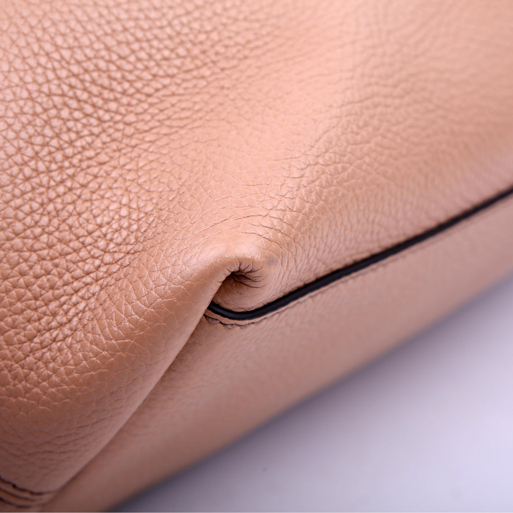 Gucci 536196 Soho Chain Tote Newer Tan