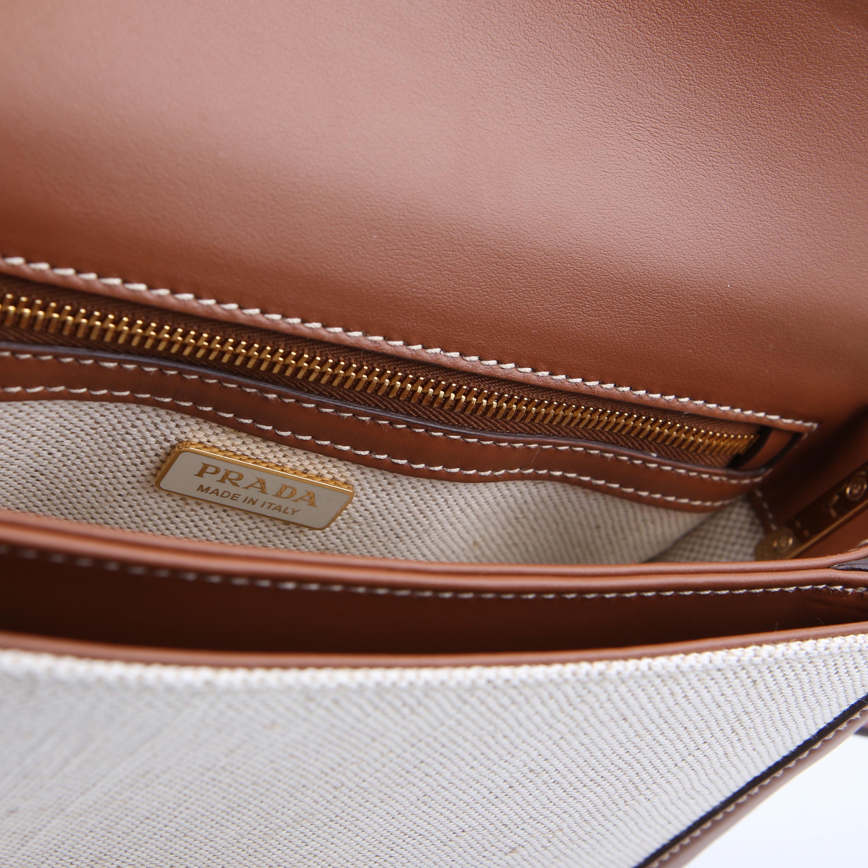Embleme Crossbody Leather/Canvas