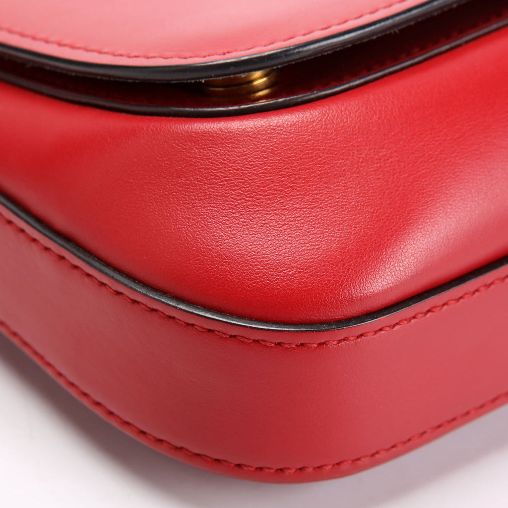 Pionnere Shoulder Bag Red