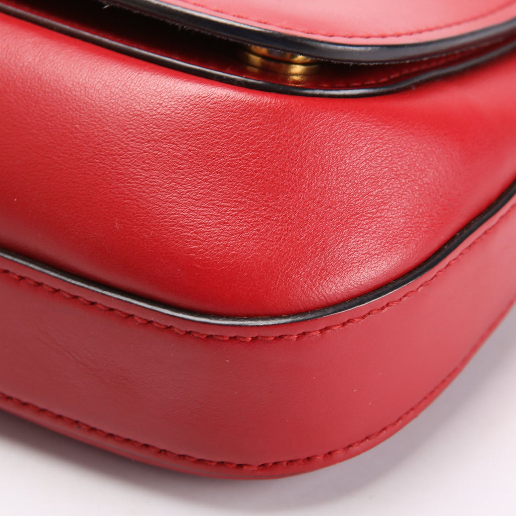 Pionnere Shoulder Bag Red
