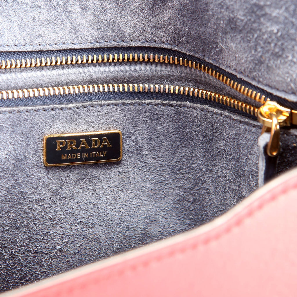 Pionnere Shoulder Bag Red