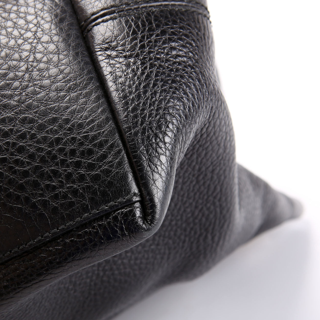 310306 Soho Leather Shoulder Large Black