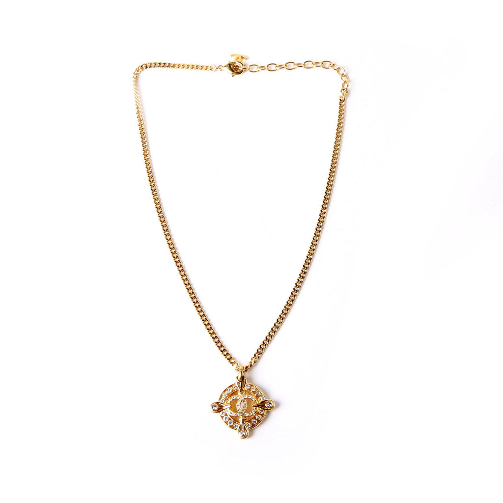 CC Round Crystal Pendant Necklace Gold