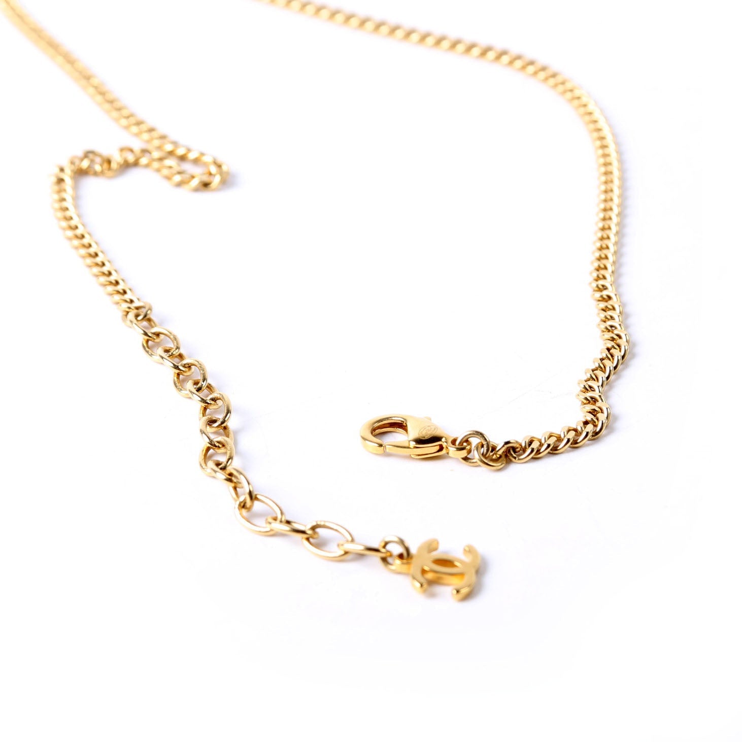 CC Round Crystal Pendant Necklace Gold
