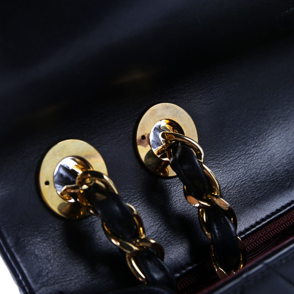 Classic Flap XL Jumbo Lambskin Black