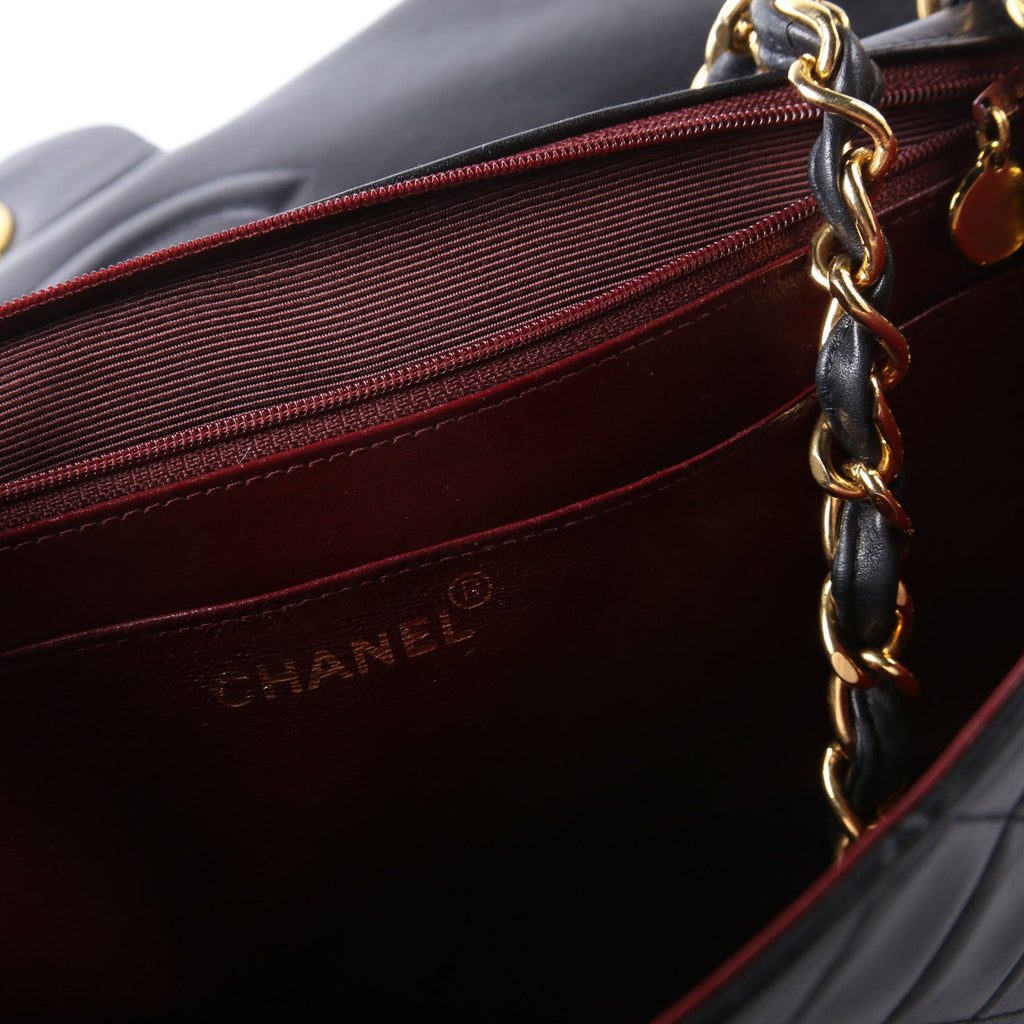 Classic Flap XL Jumbo Lambskin Black