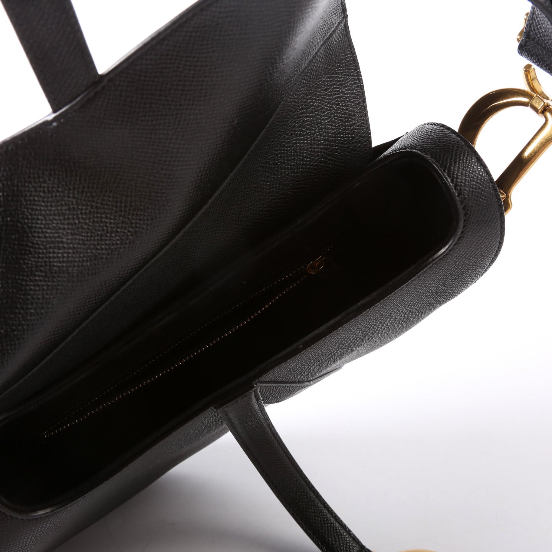 Saddle Bag With Strap Grained Leather Black