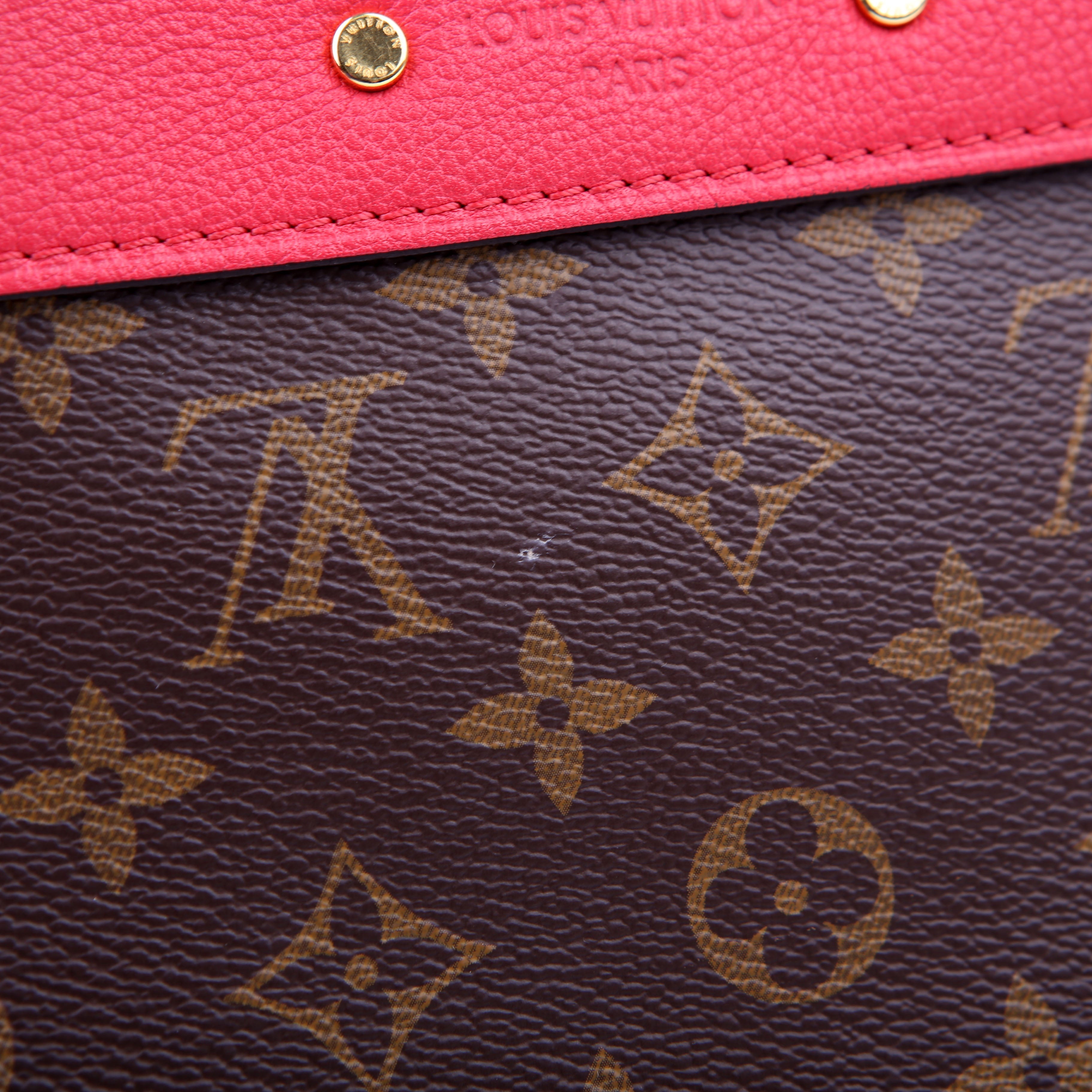 Pallas Chain Monogram Pink