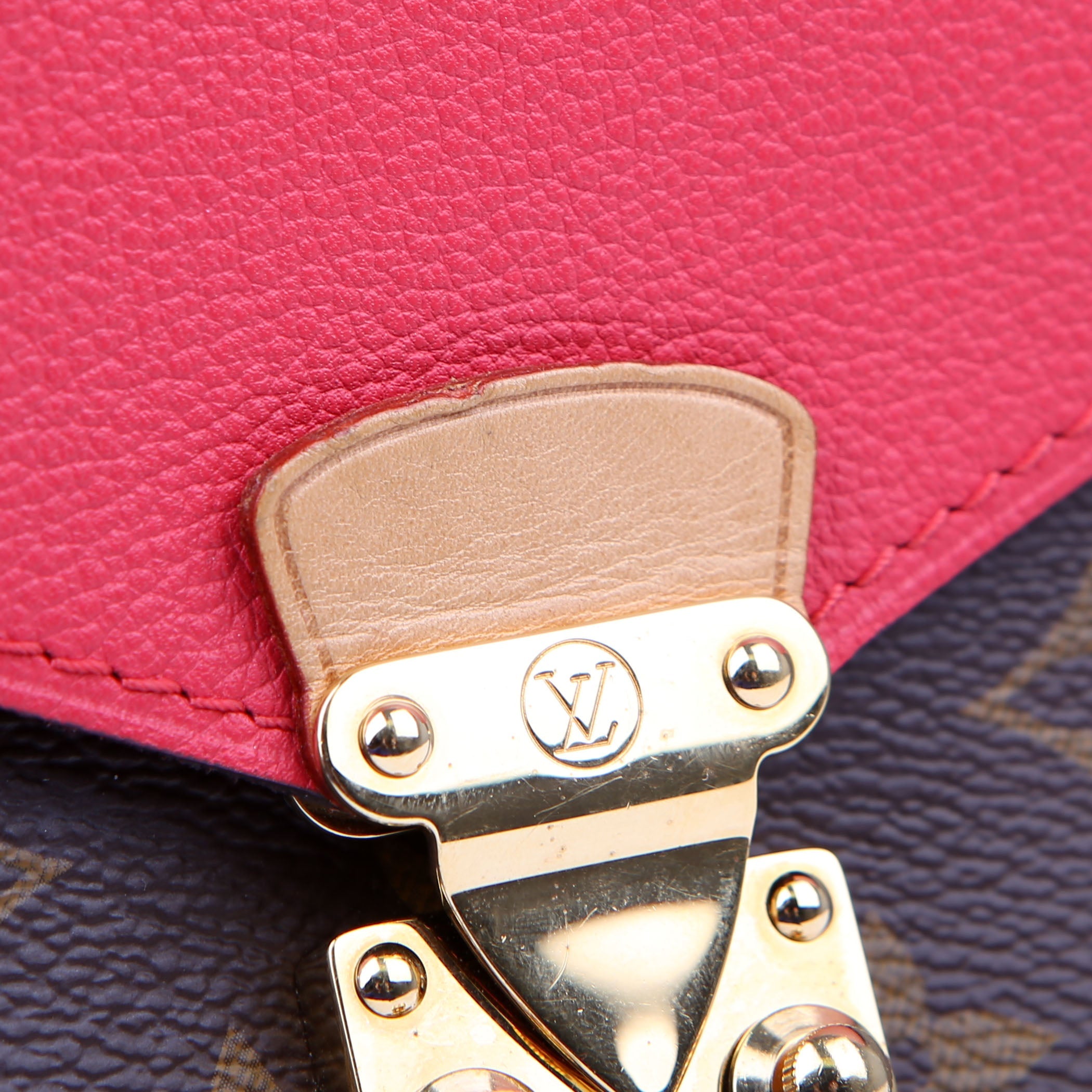 Pallas Chain Monogram Pink