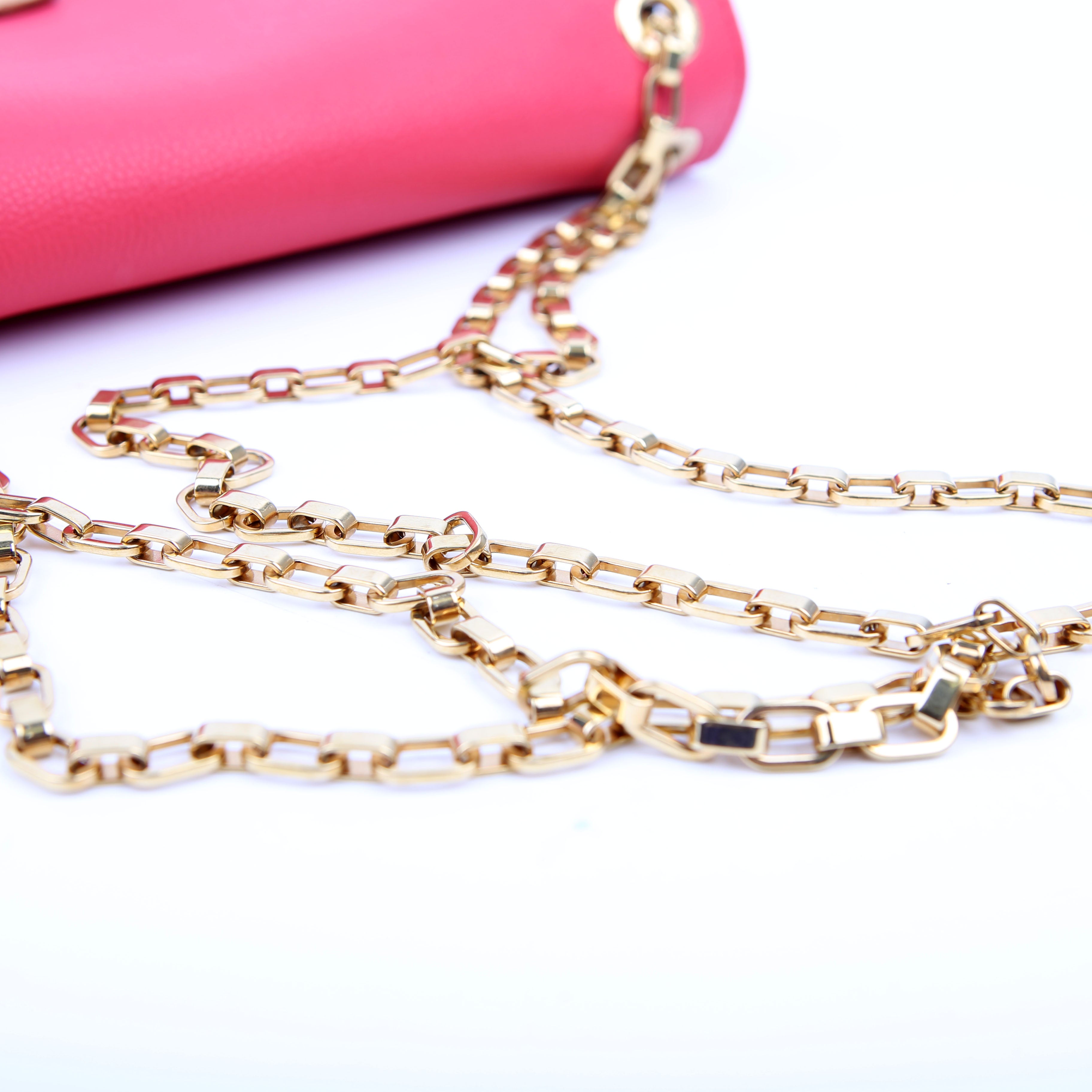 Pallas Chain Monogram Pink