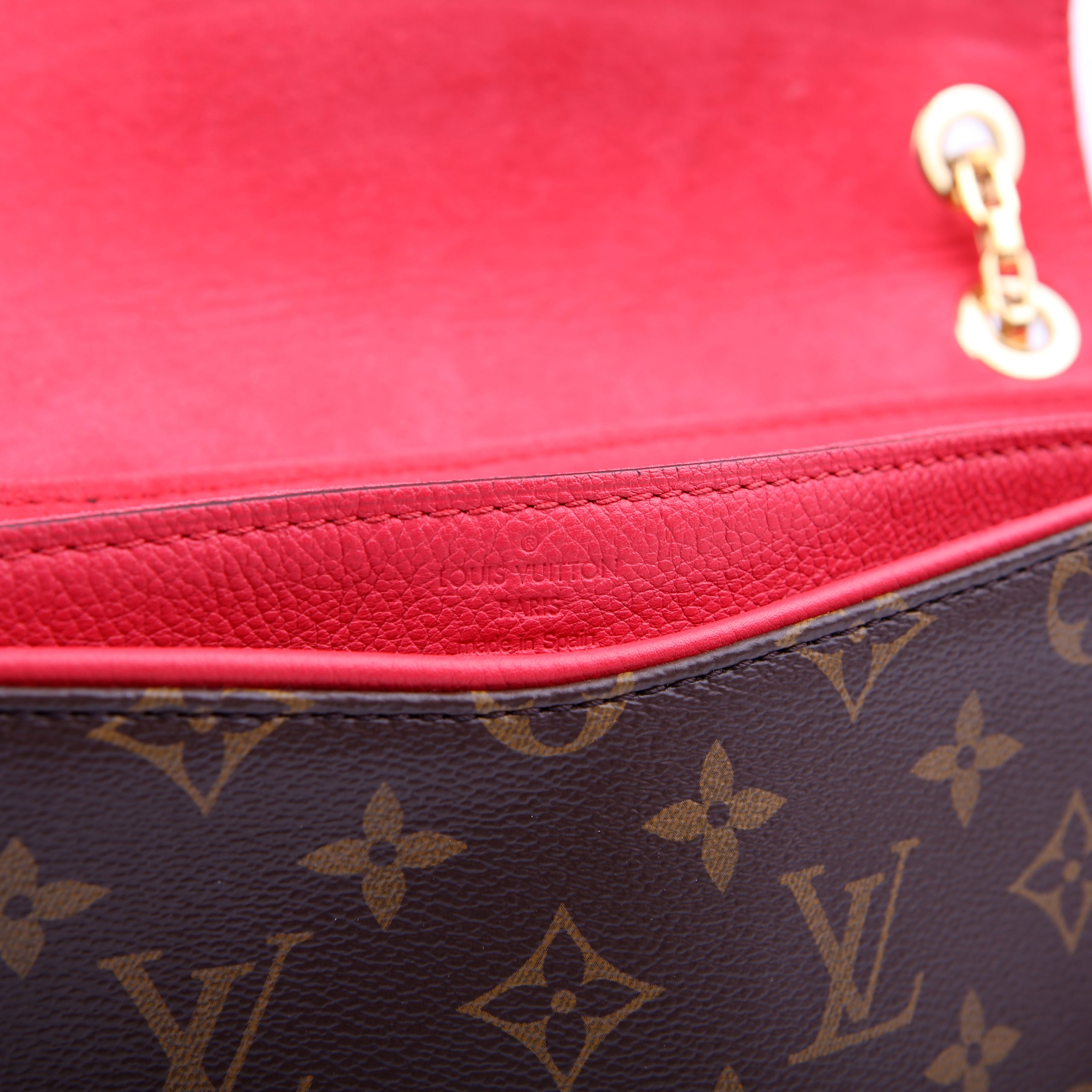 Pallas Chain Monogram Pink