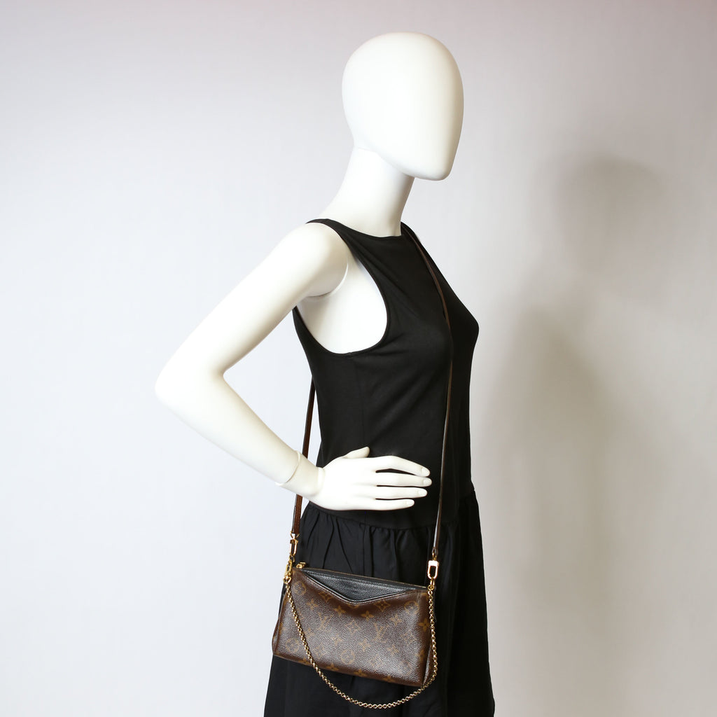 Pallas Clutch Monogram Brown/Black