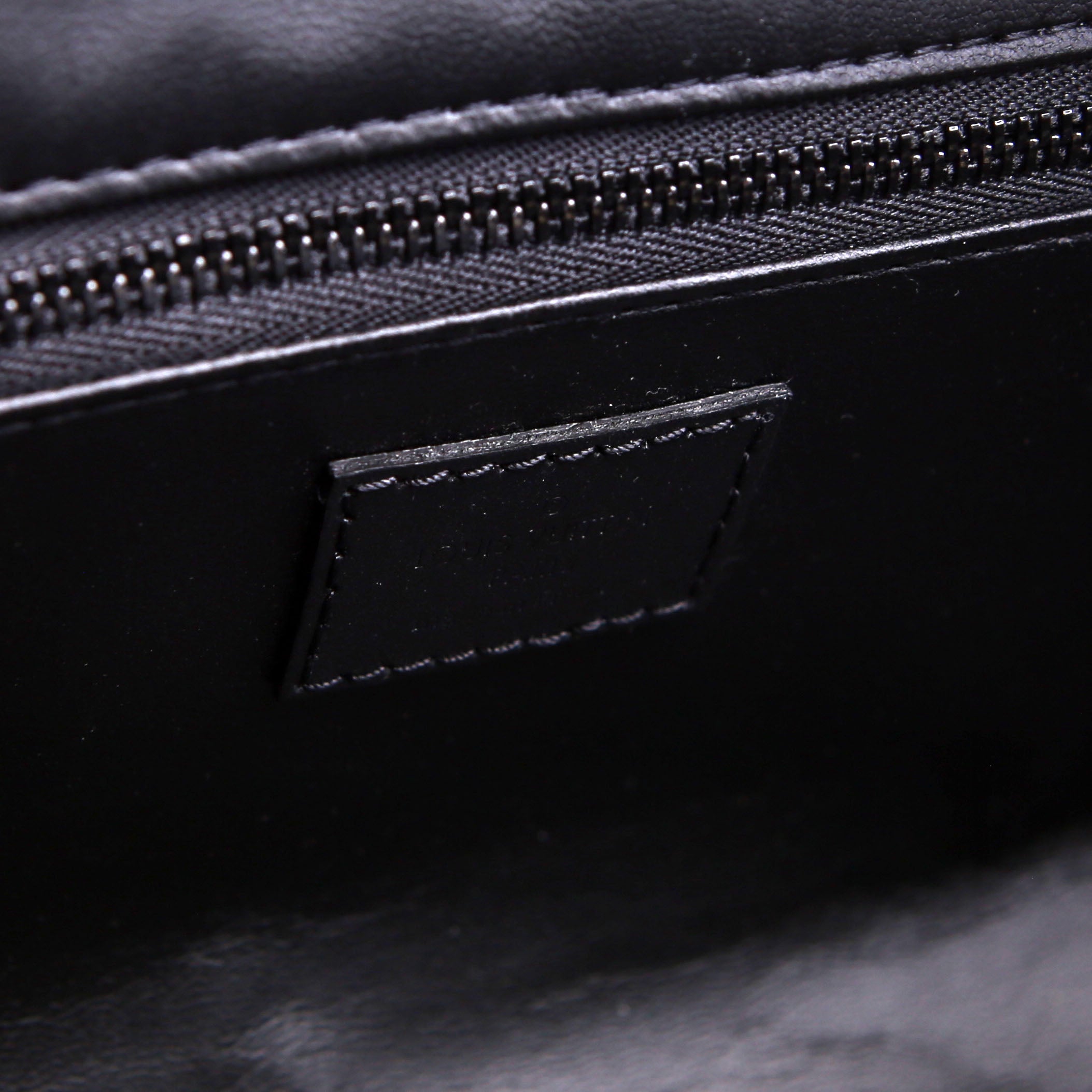 Dopp Kit Toilet Pouch Taurillion Black
