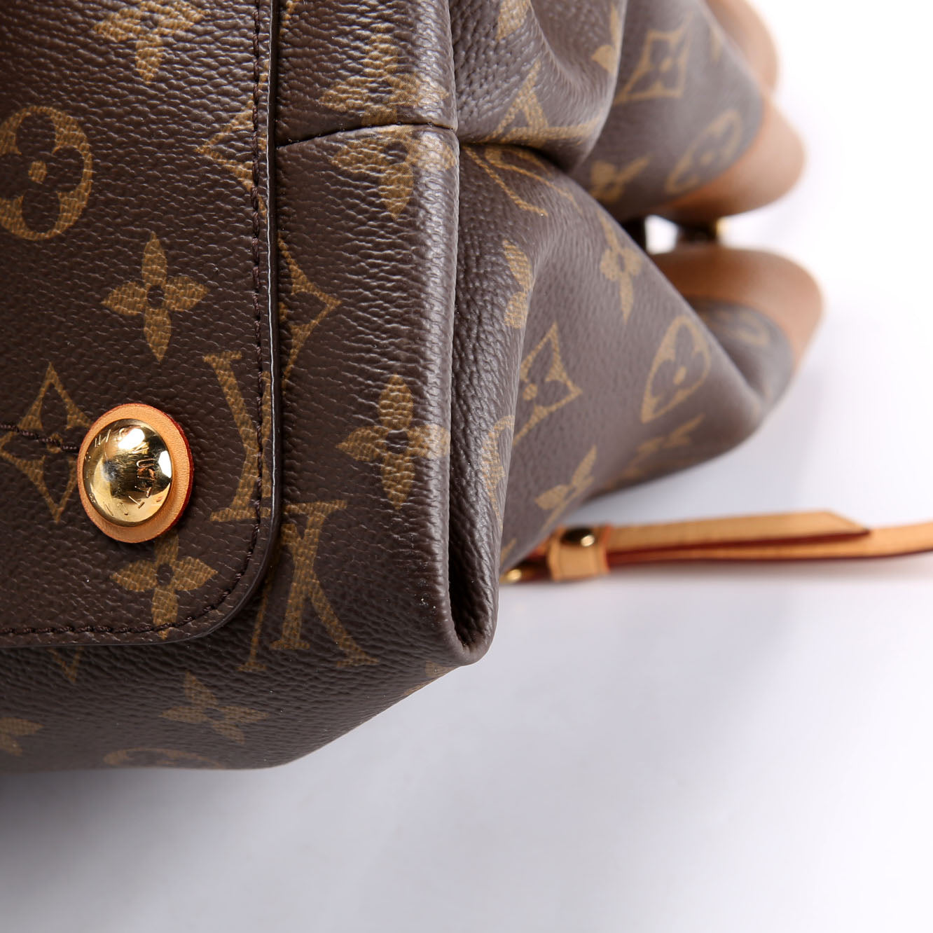 Olympe Monogram